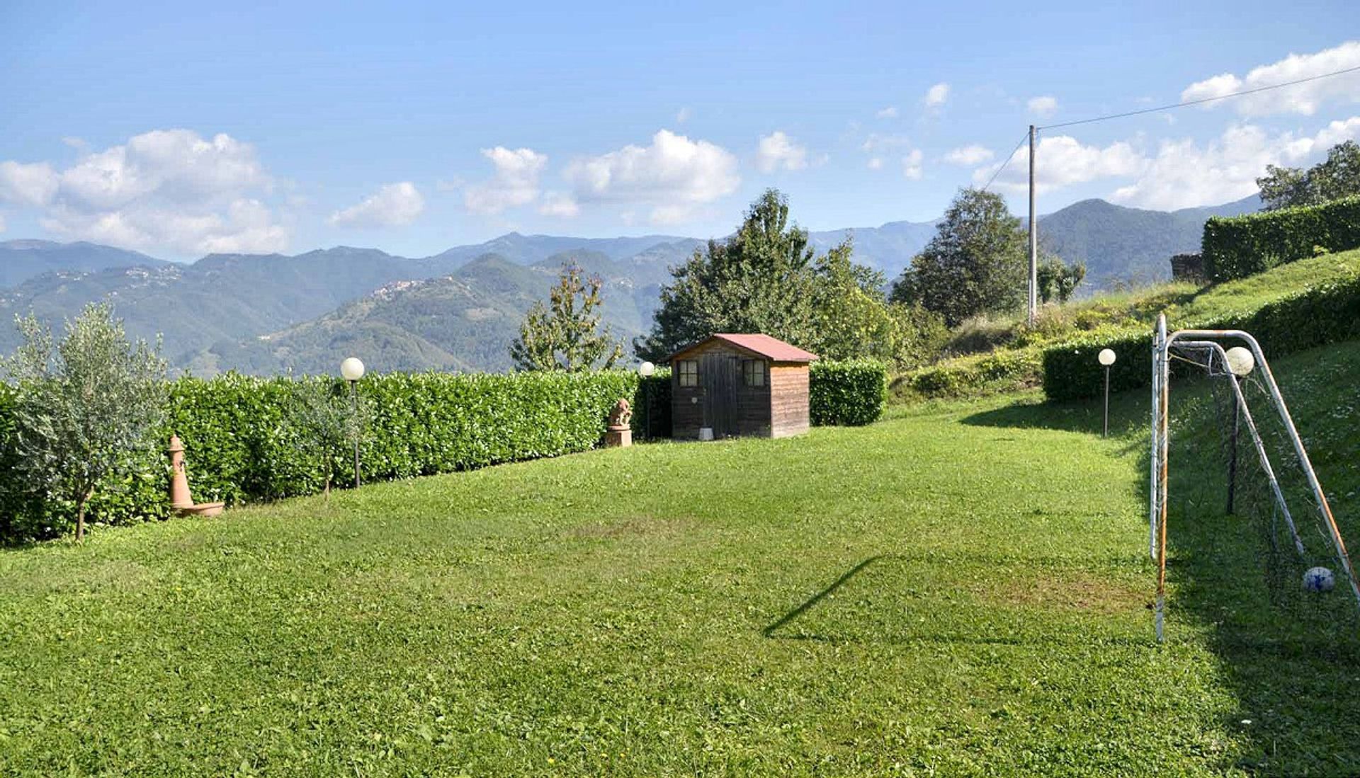 Talo sisään Castelnuovo di Garfagnana, Tuscany 10819733