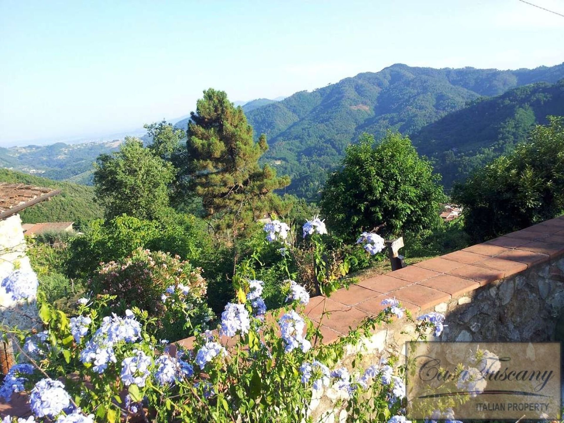 House in Borgo a Mozzano, Tuscany 10819831