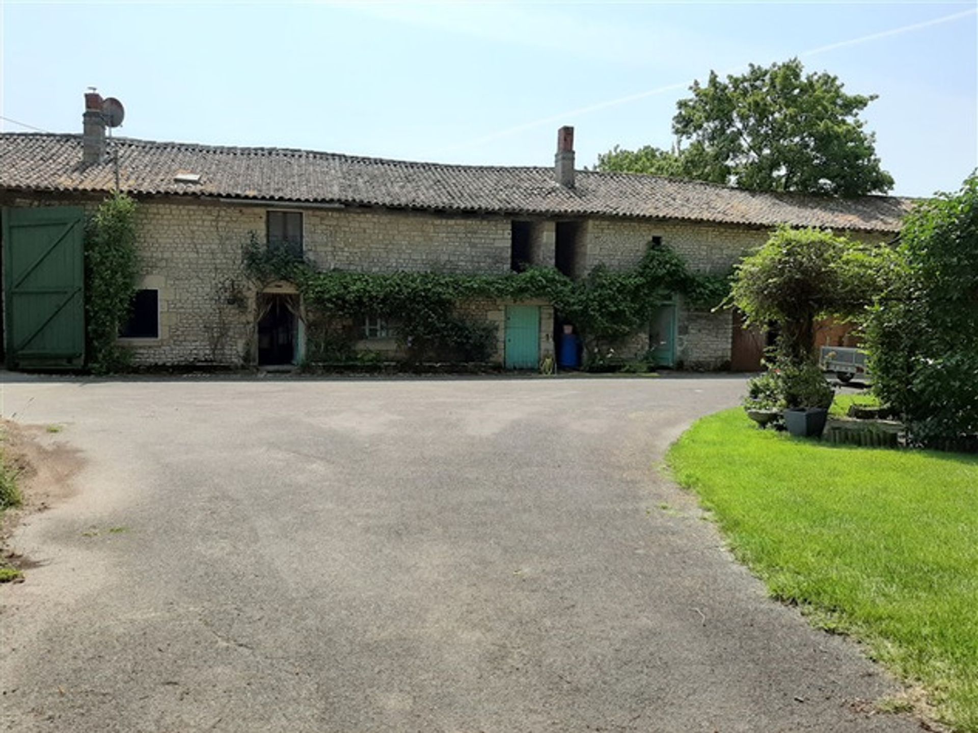 loger dans Chef-Boutonne, Nouvelle-Aquitaine 10819927