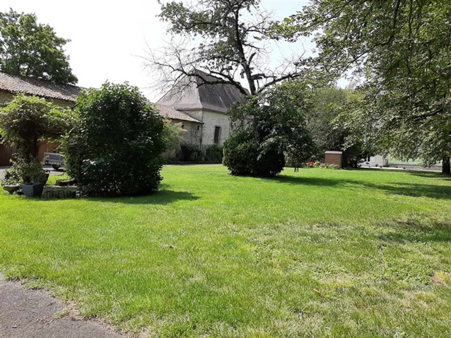 rumah dalam Chef-Boutonne, Nouvelle-Aquitaine 10819927