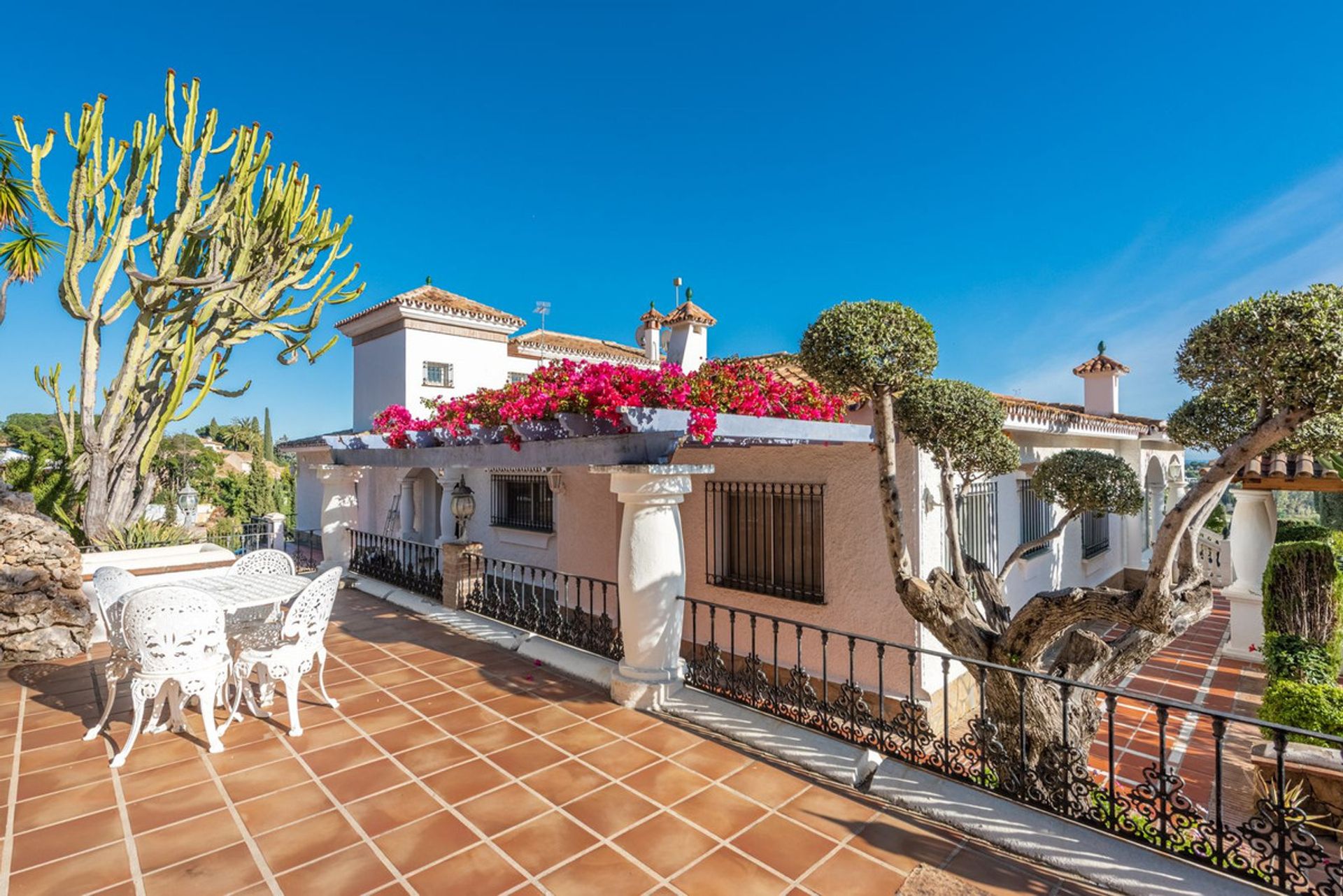 Casa nel El Paraíso, Andalusia 10821472