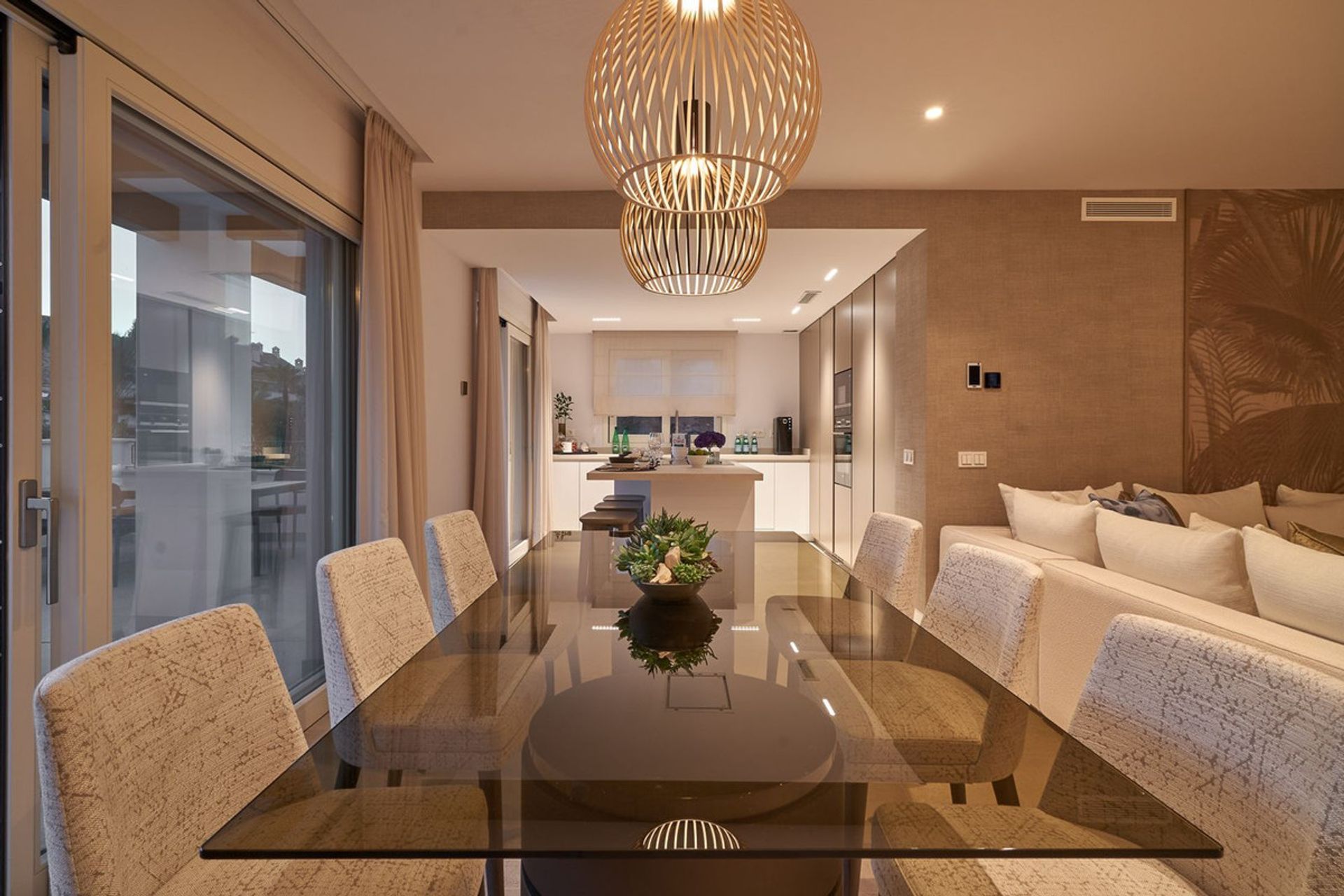 Condominium in Marbella, Andalucía 10821505