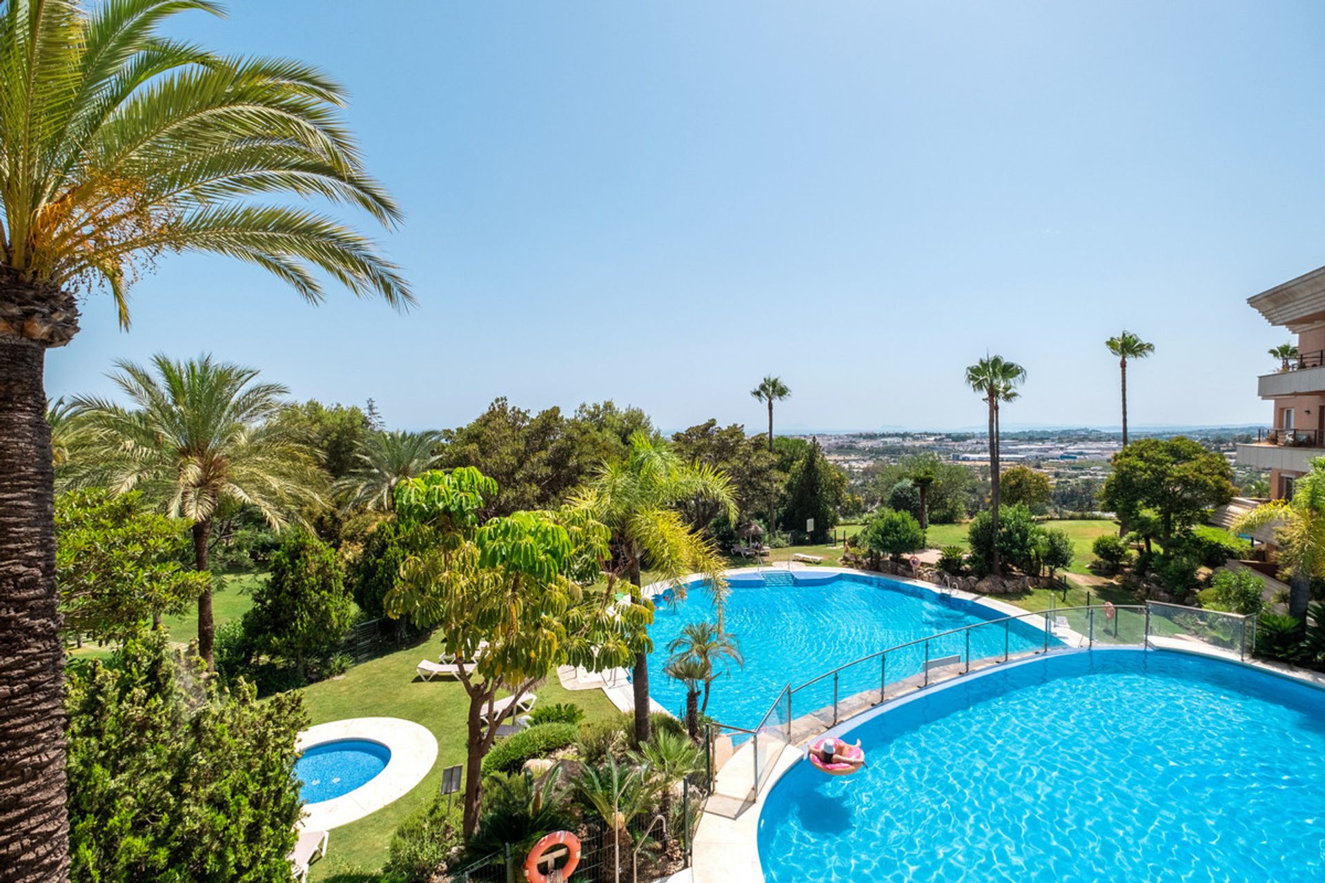 Condominio en Marbella, Andalucía 10821900