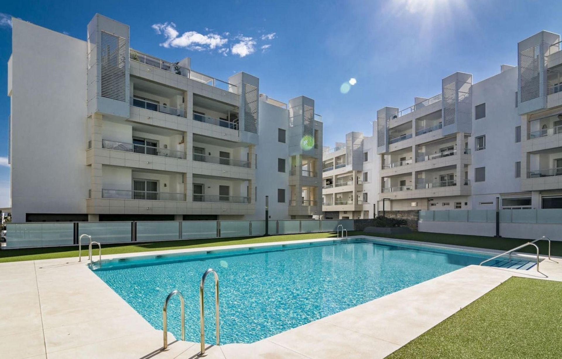 Condominium in San Pedro de Alcántara, Andalusia 10821908