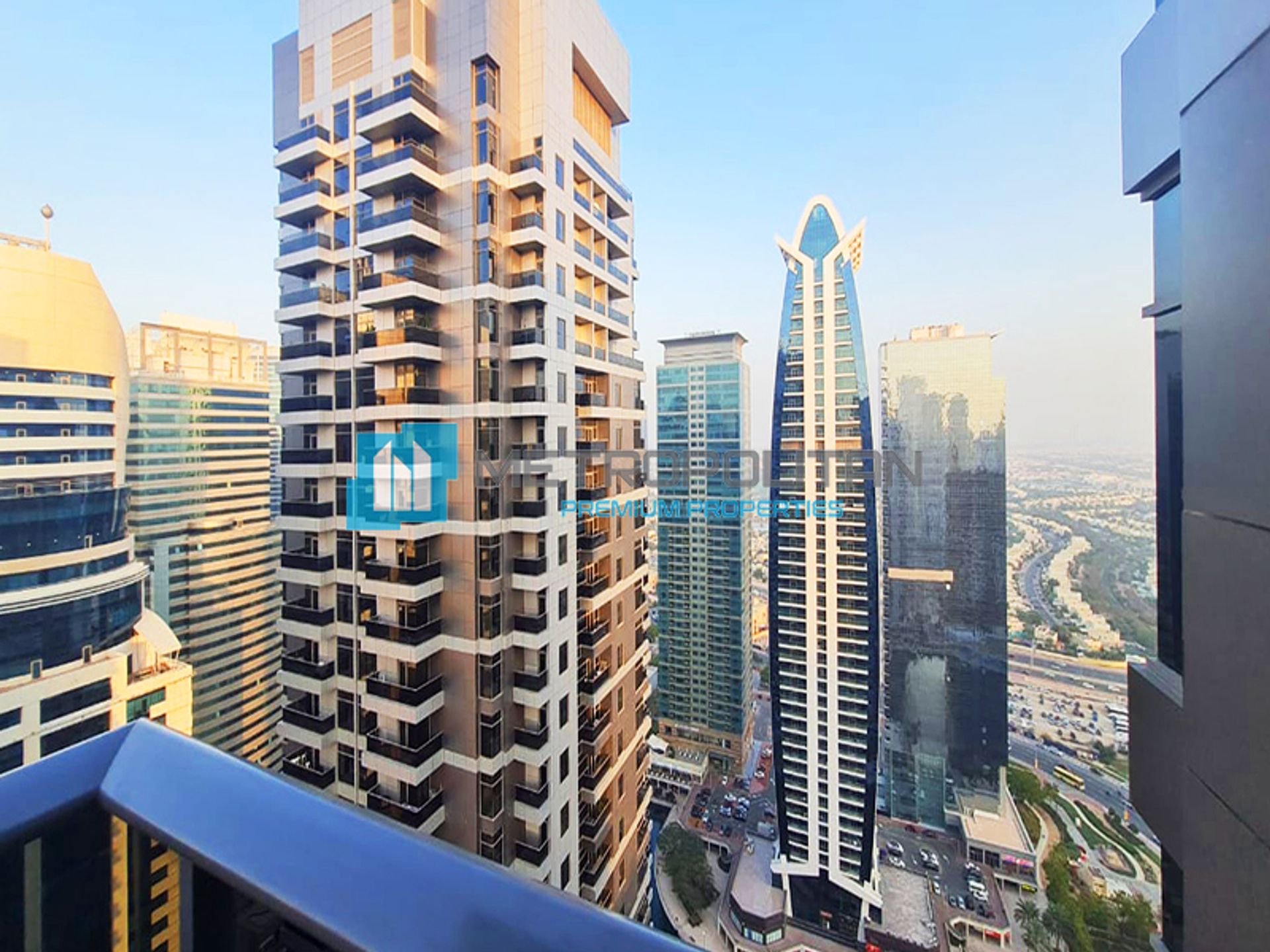 Condominium dans Dubai, Dubaï 10822409