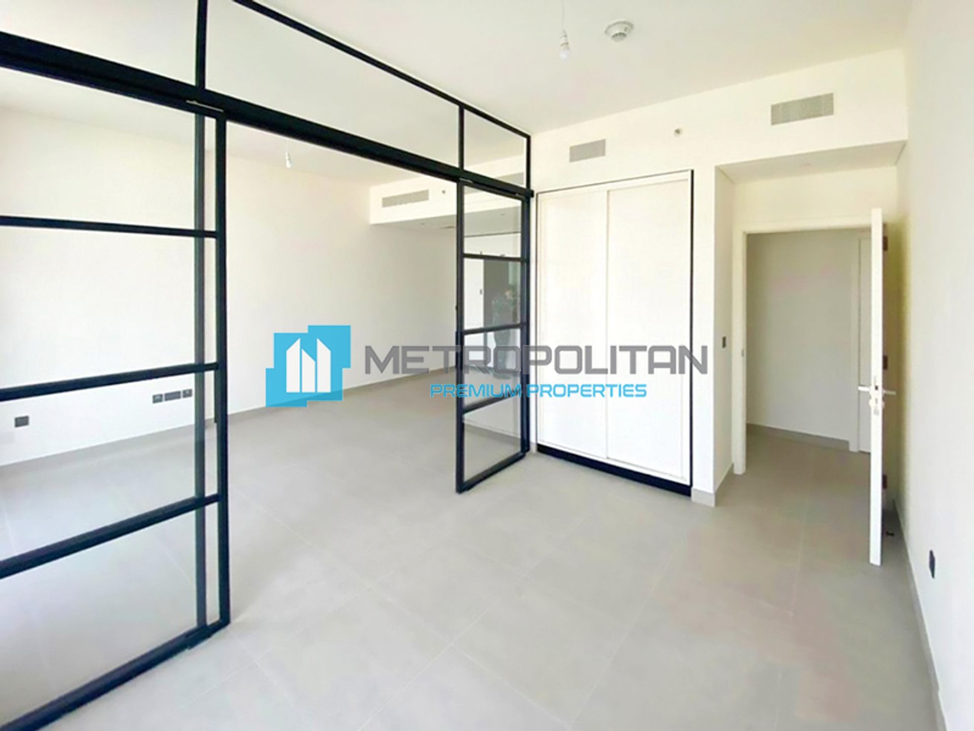 Condominium in Dubai, Dubayy 10822781