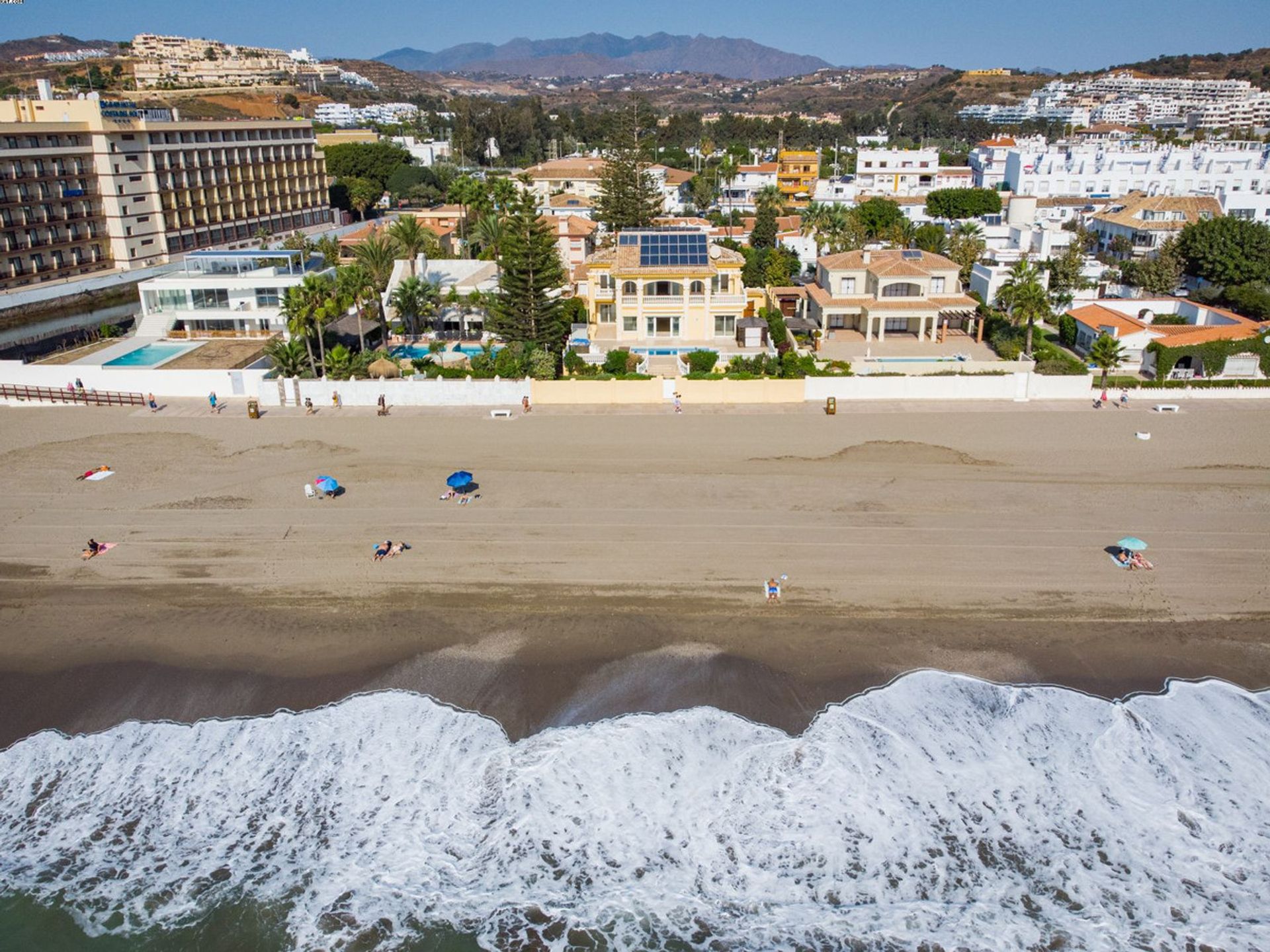 σπίτι σε La Cala de Mijas, Andalusia 10823344