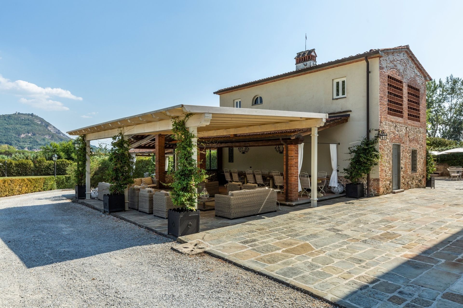 Huis in La Vergine, Toscane 10823908