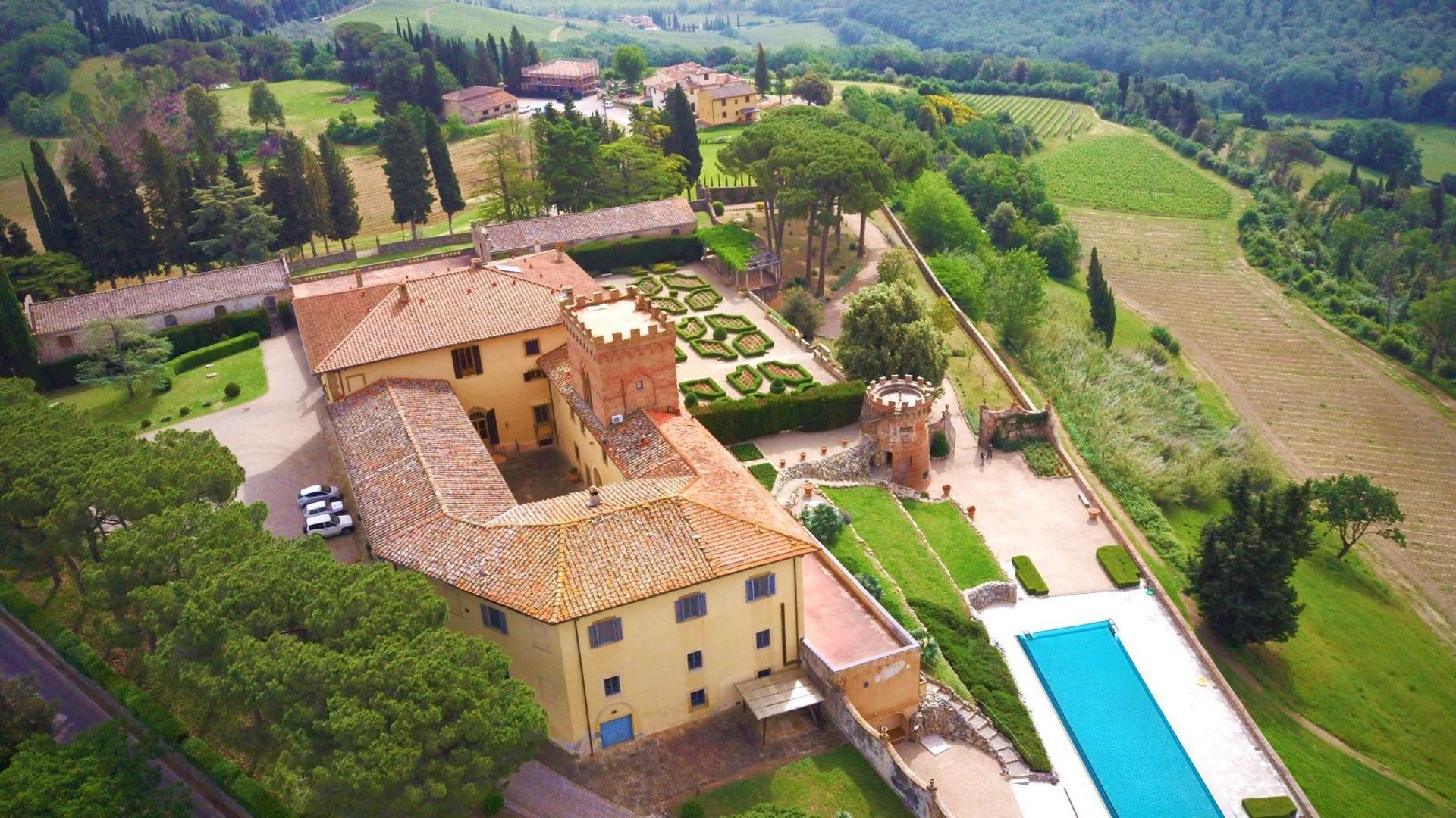 House in Siena, Tuscany 10824101