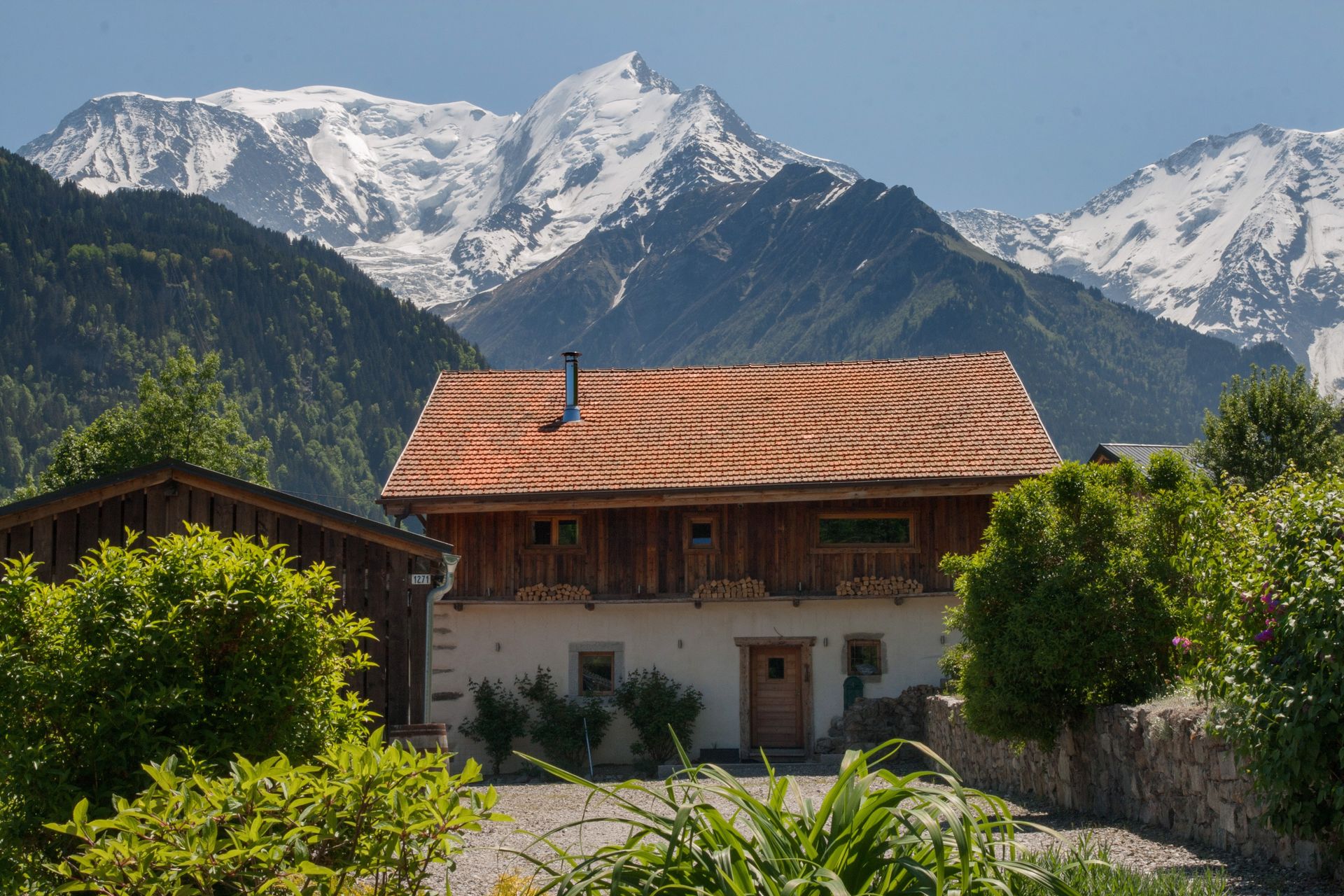 Haus im Les Contamines-Montjoie, Auvergne-Rhone-Alpes 10824850