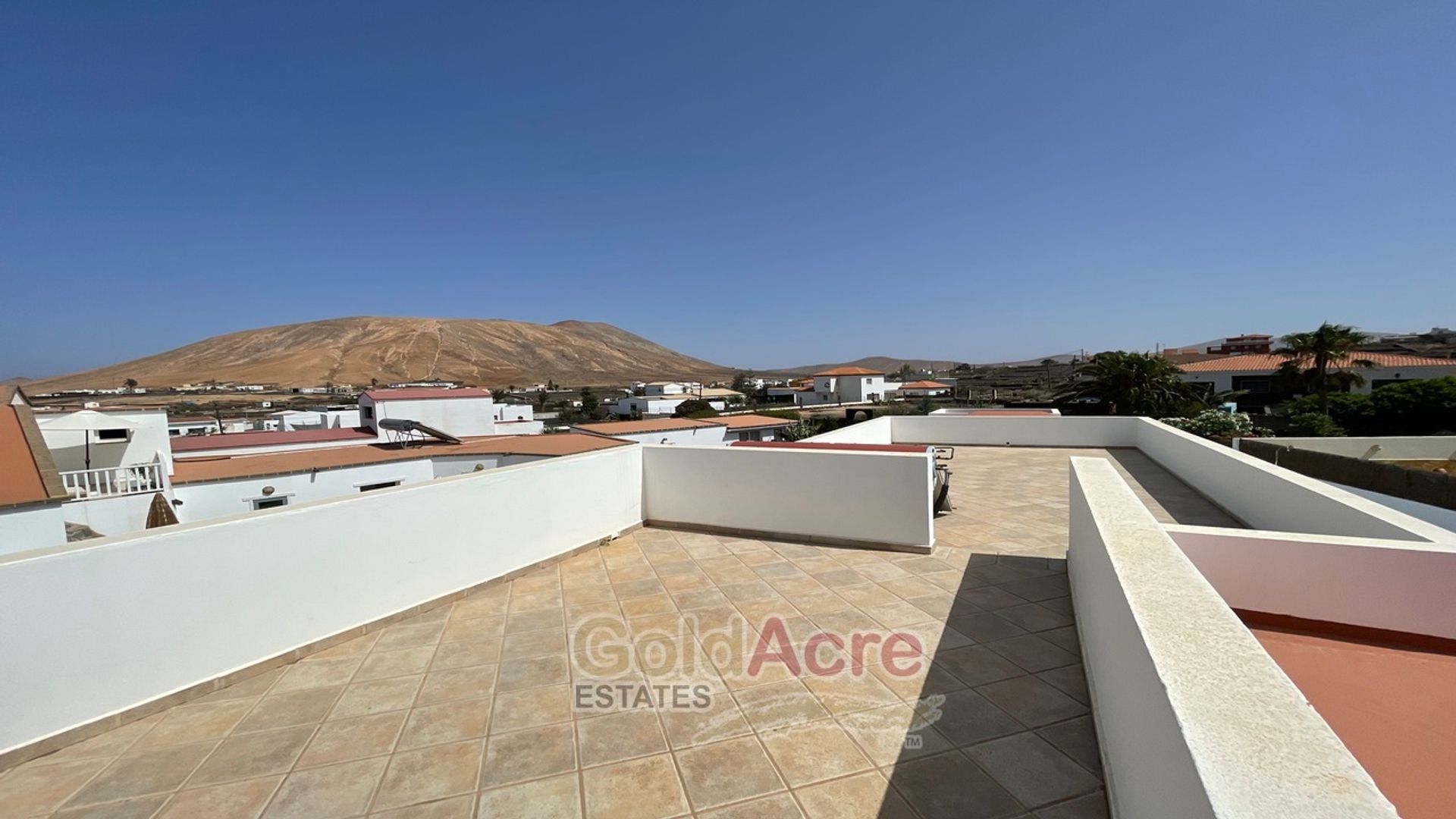 بيت في Villaverde, Canarias 10825267