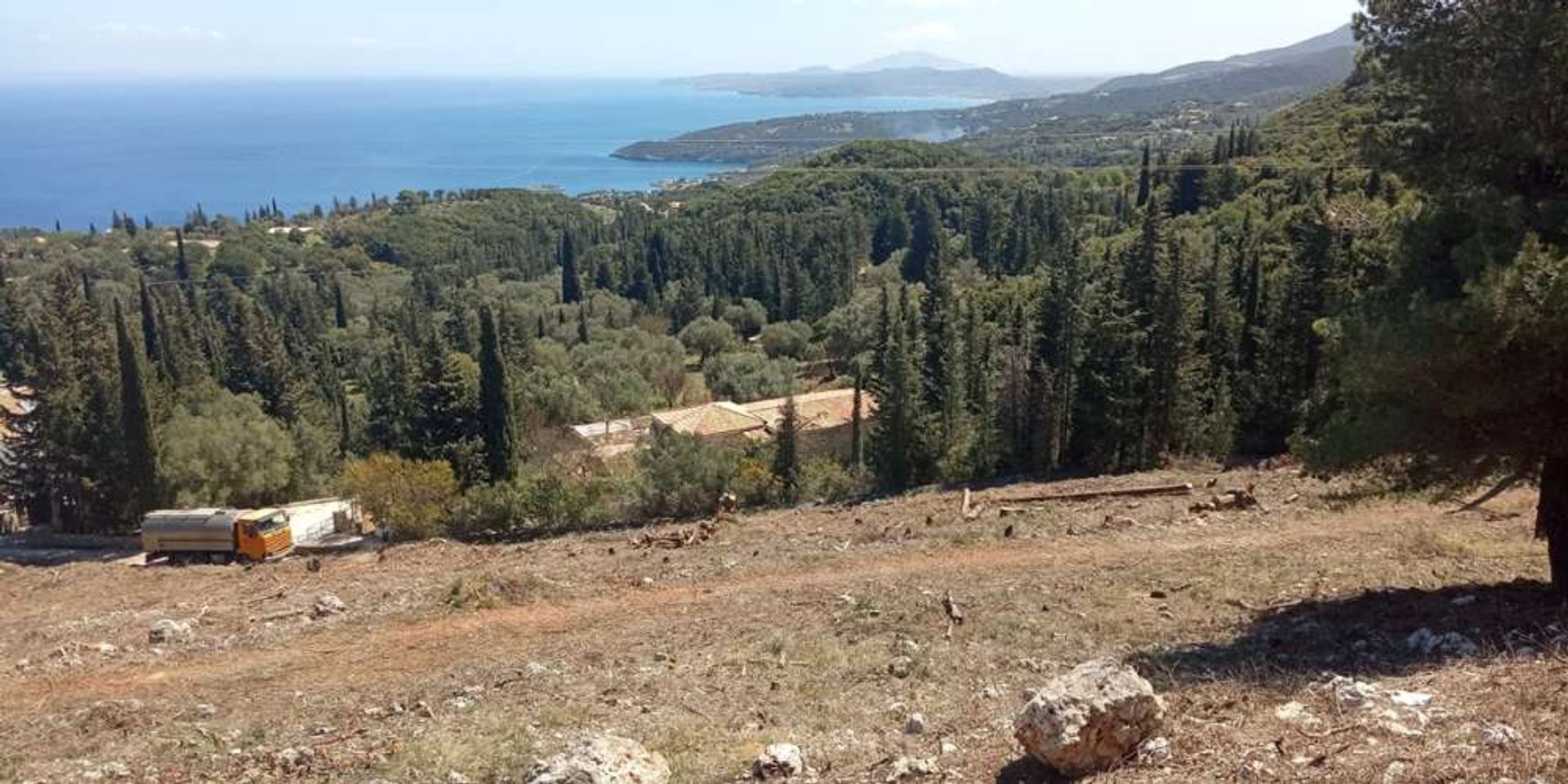 Tierra en bochalí, Jonia Nisia 10825592