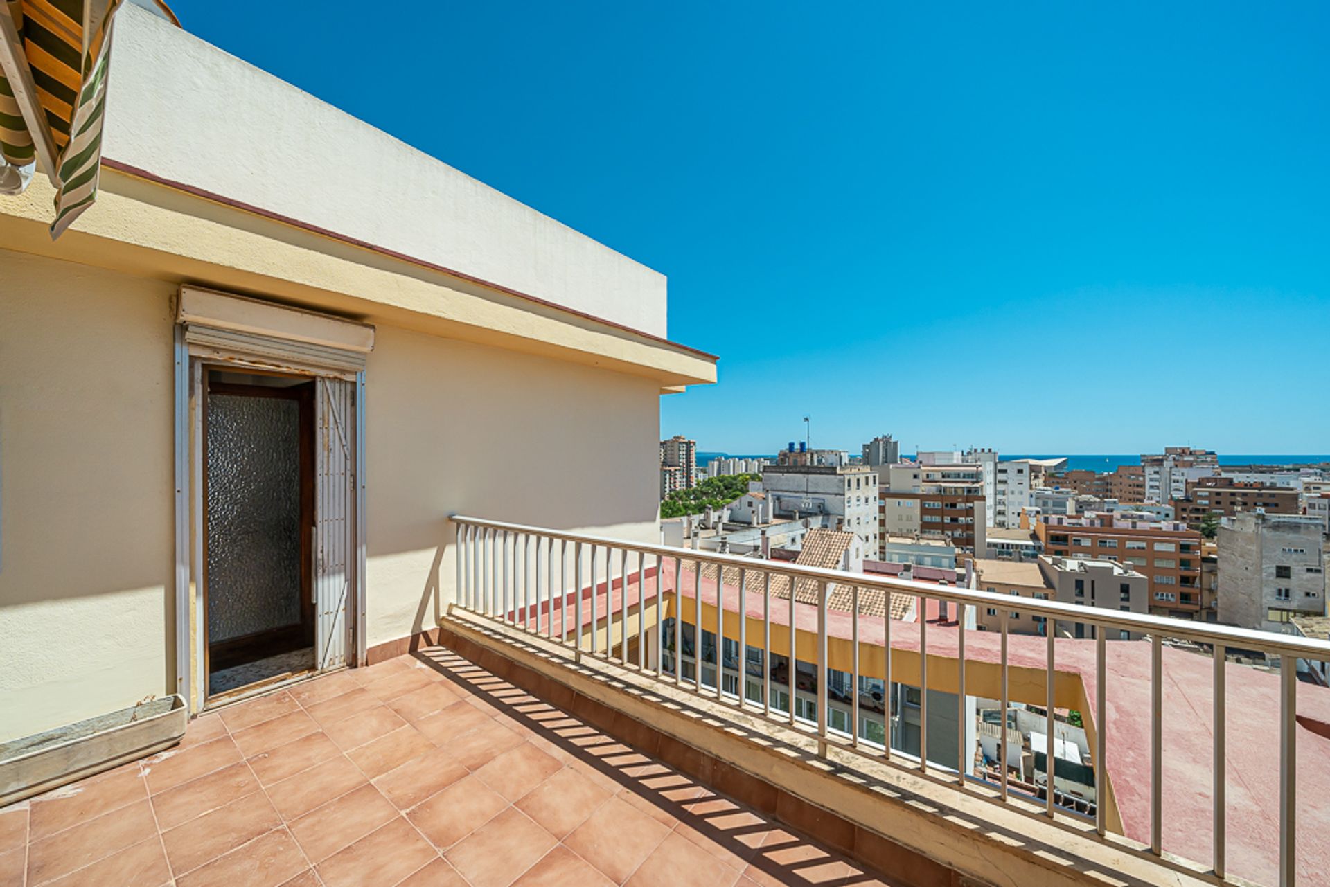 Condominium dans Palma, les Îles Baléares 10825737