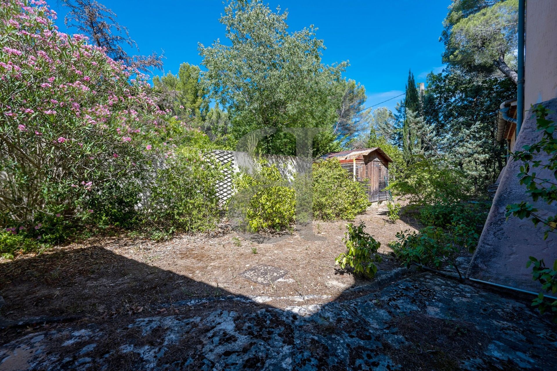 Casa nel L'Isle-sur-la-Sorgue, Provence-Alpes-Côte d'Azur 10825956