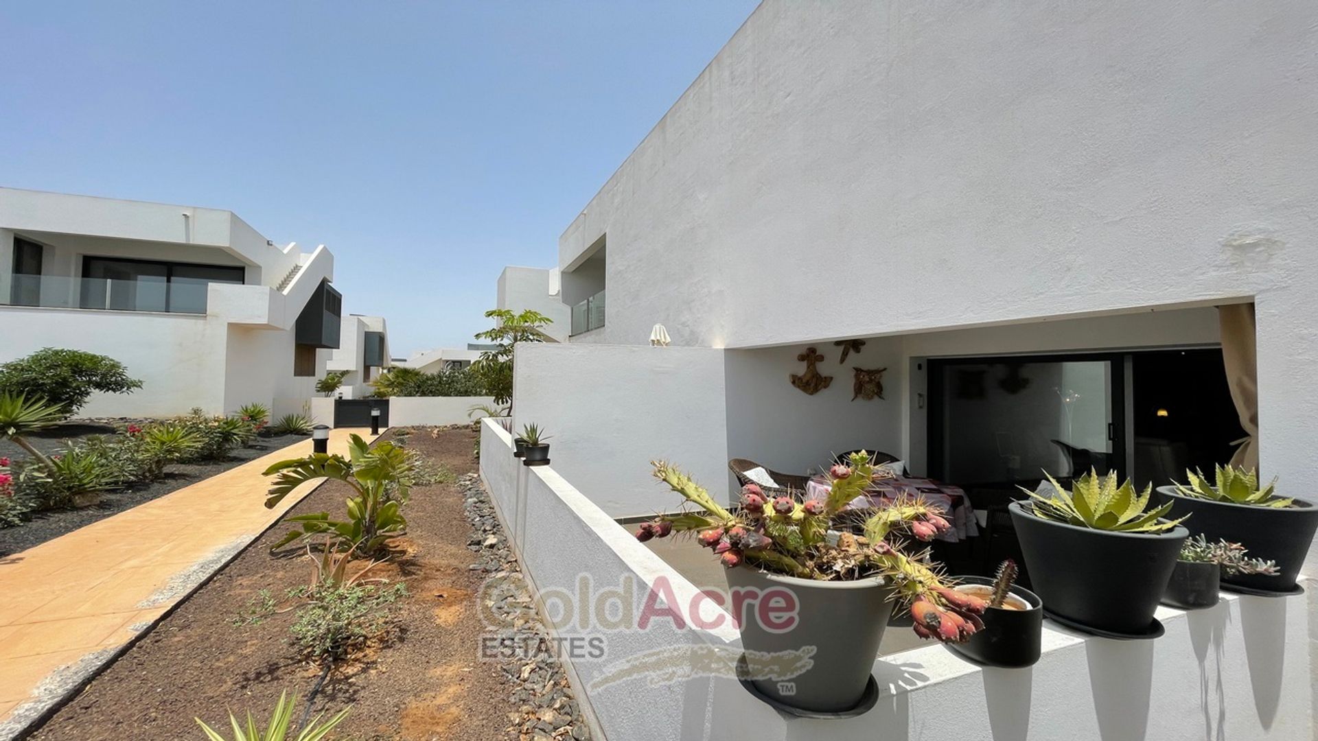 Condominium in La Oliva, Canarias 10826621