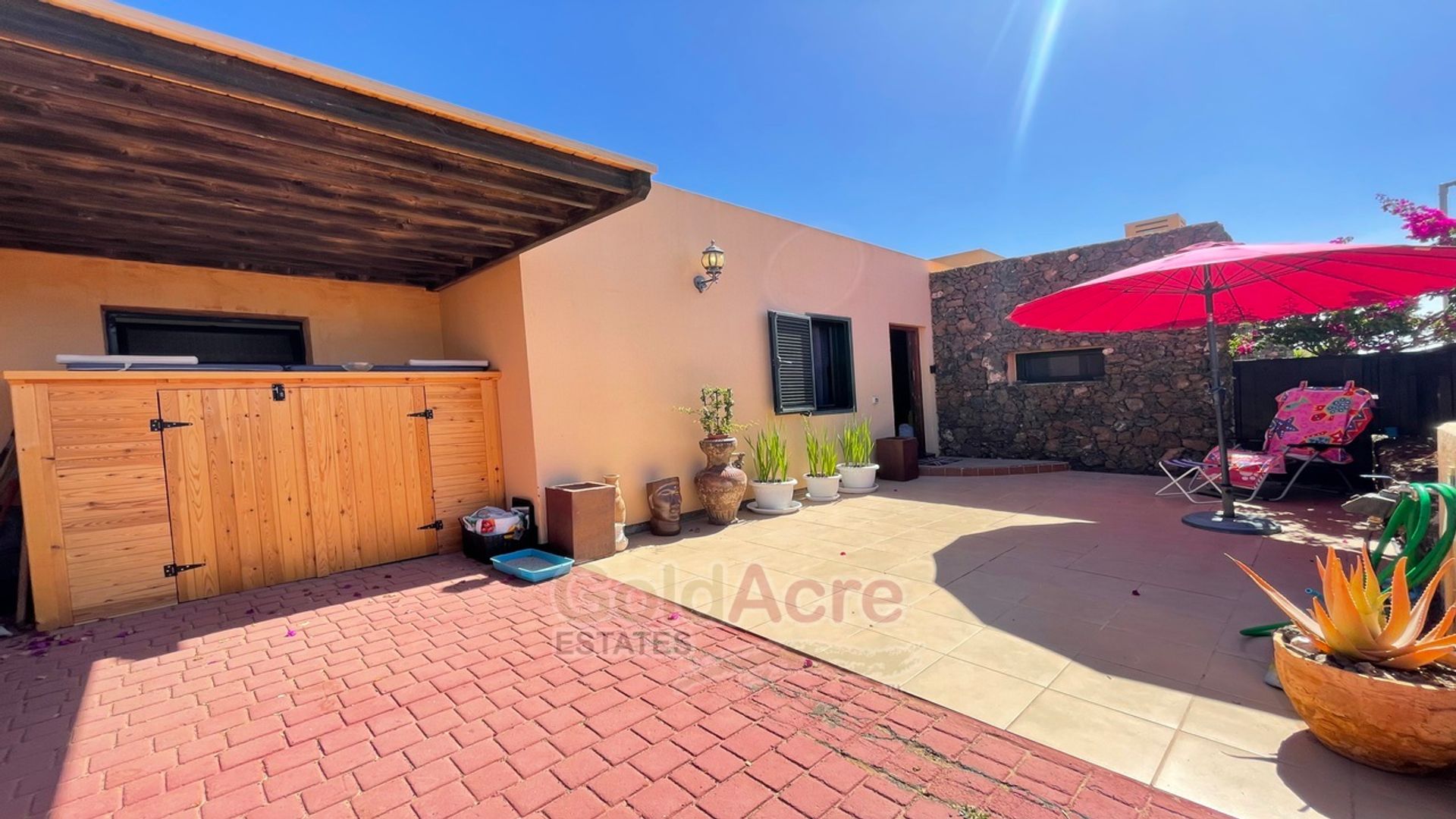 House in La Oliva, Canary Islands 10826678