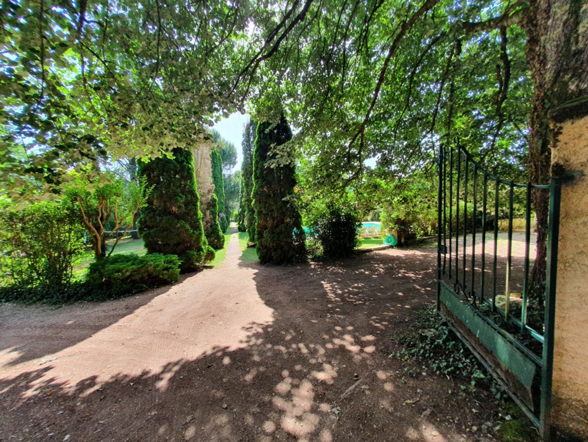 casa en Mauzac-et-Grand-Castang, Nouvelle-Aquitaine 10827028