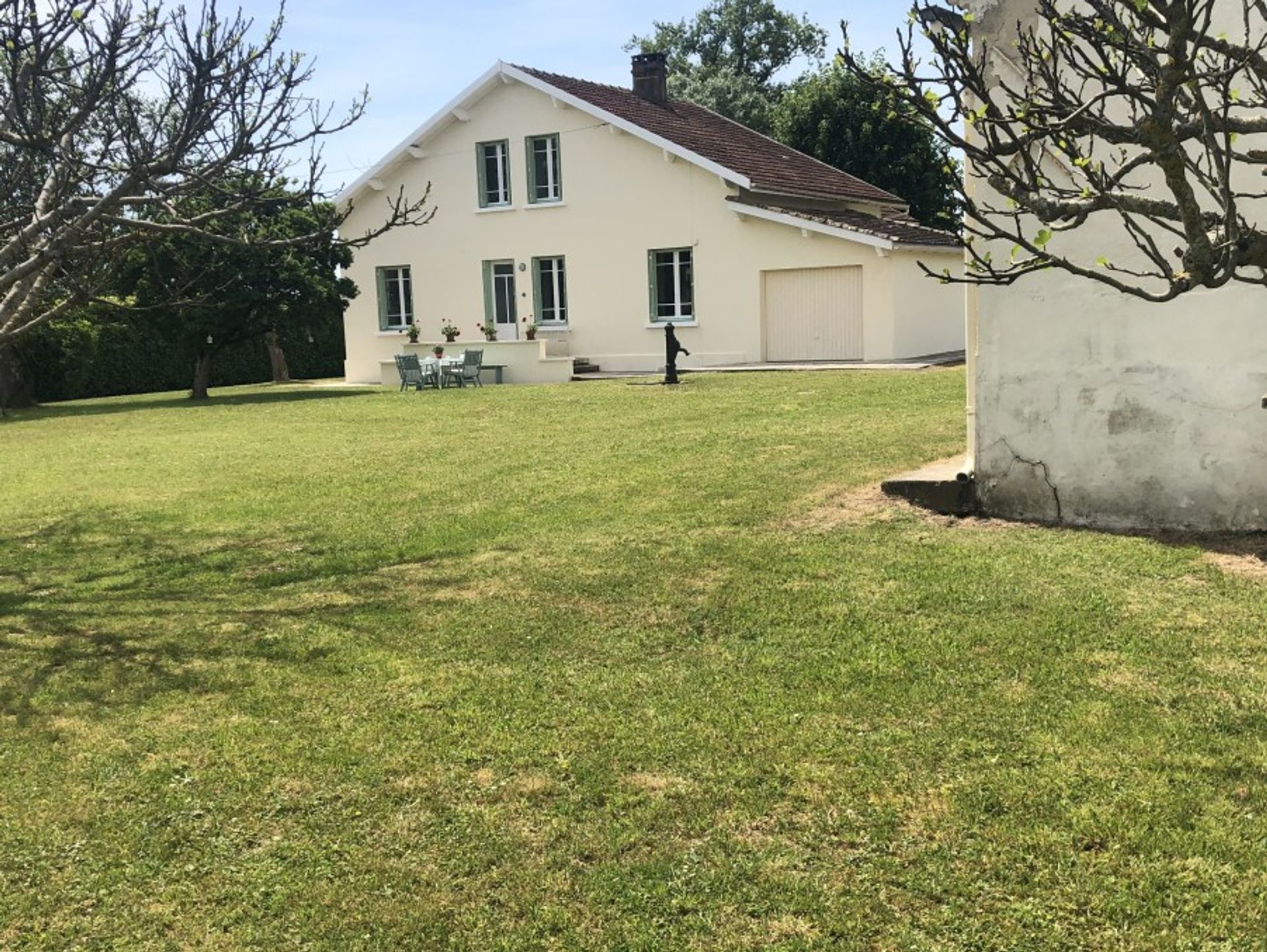 Huis in Rouagne, Nouvelle-Aquitanië 10827034