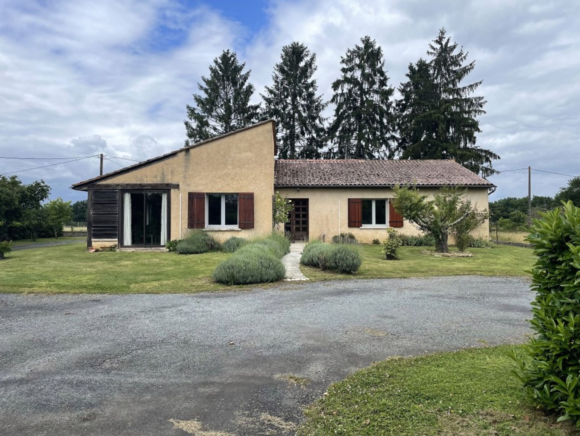 Huis in Monpazier, Nouvelle-Aquitanië 10827043