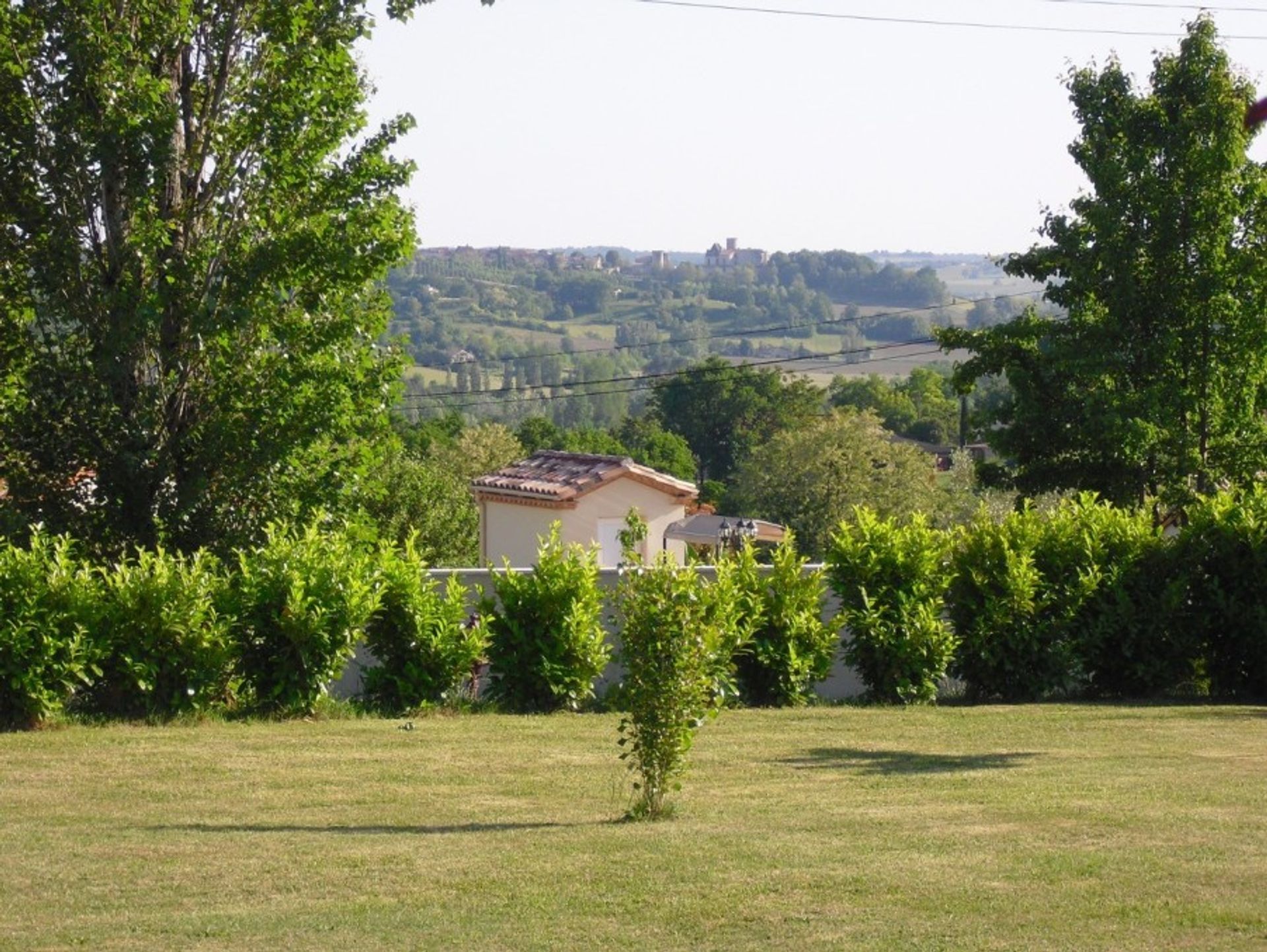 بيت في Savignac-de-Duras, Nouvelle-Aquitaine 10827064