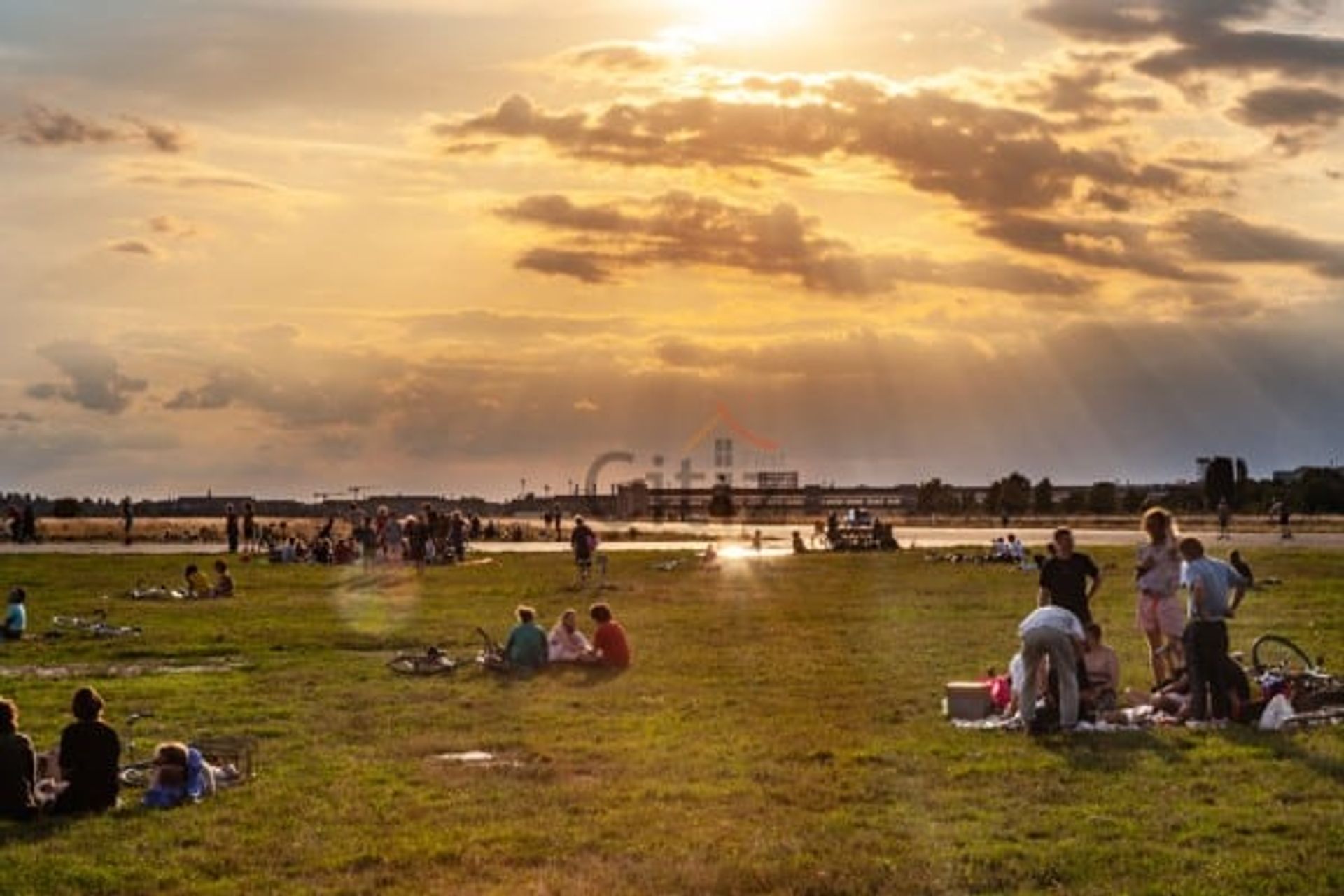 Osakehuoneisto sisään Berlin, Berlin 10827340