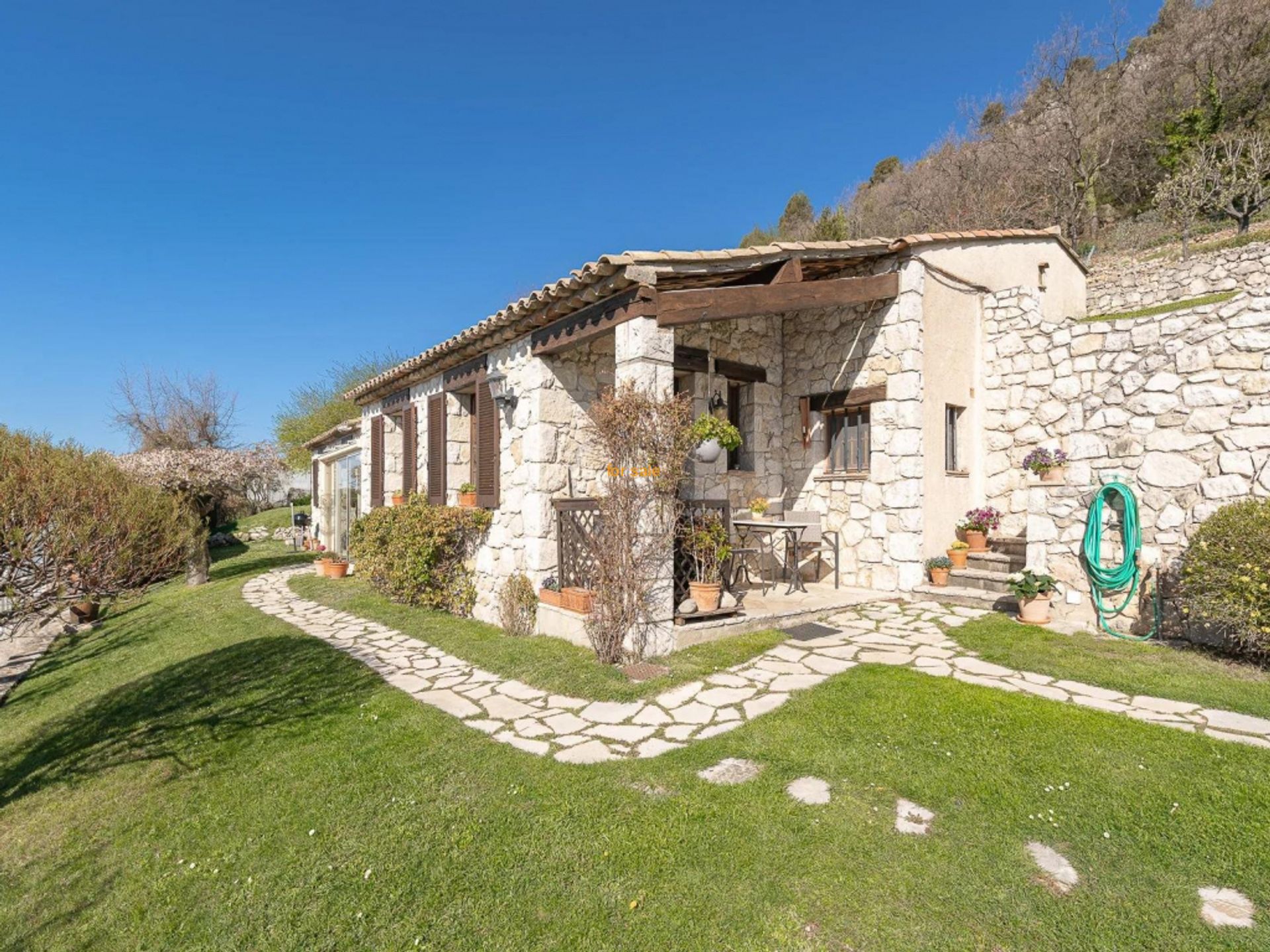 Hus i Tourrettes-sur-Loup, Provence-Alpes-Côte d'Azur 10827465