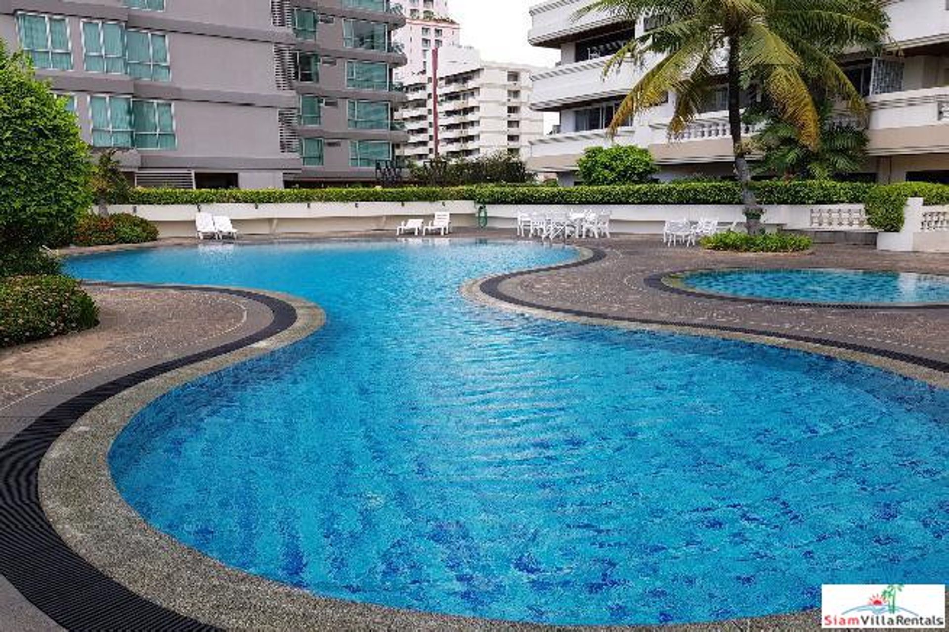 Condominium in Watthana, Krung Thep Maha Nakhon 10827834