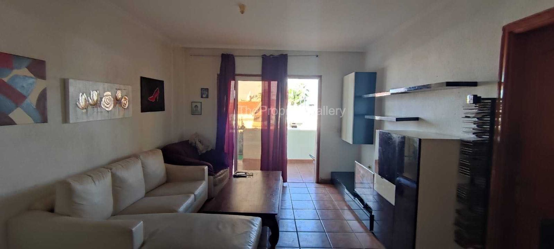 Квартира в Adeje, Canarias 10827899