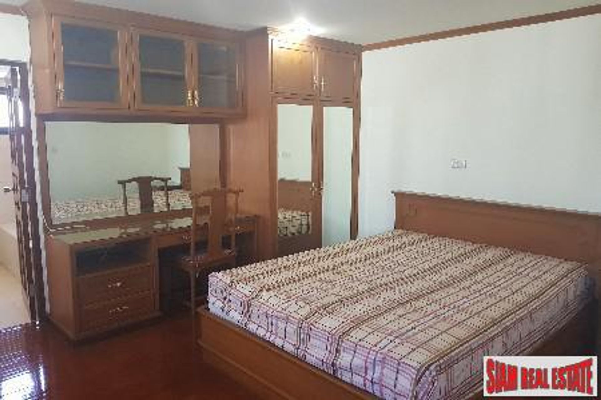 Osakehuoneisto sisään Watthana, Krung Thep Maha Nakhon 10827974