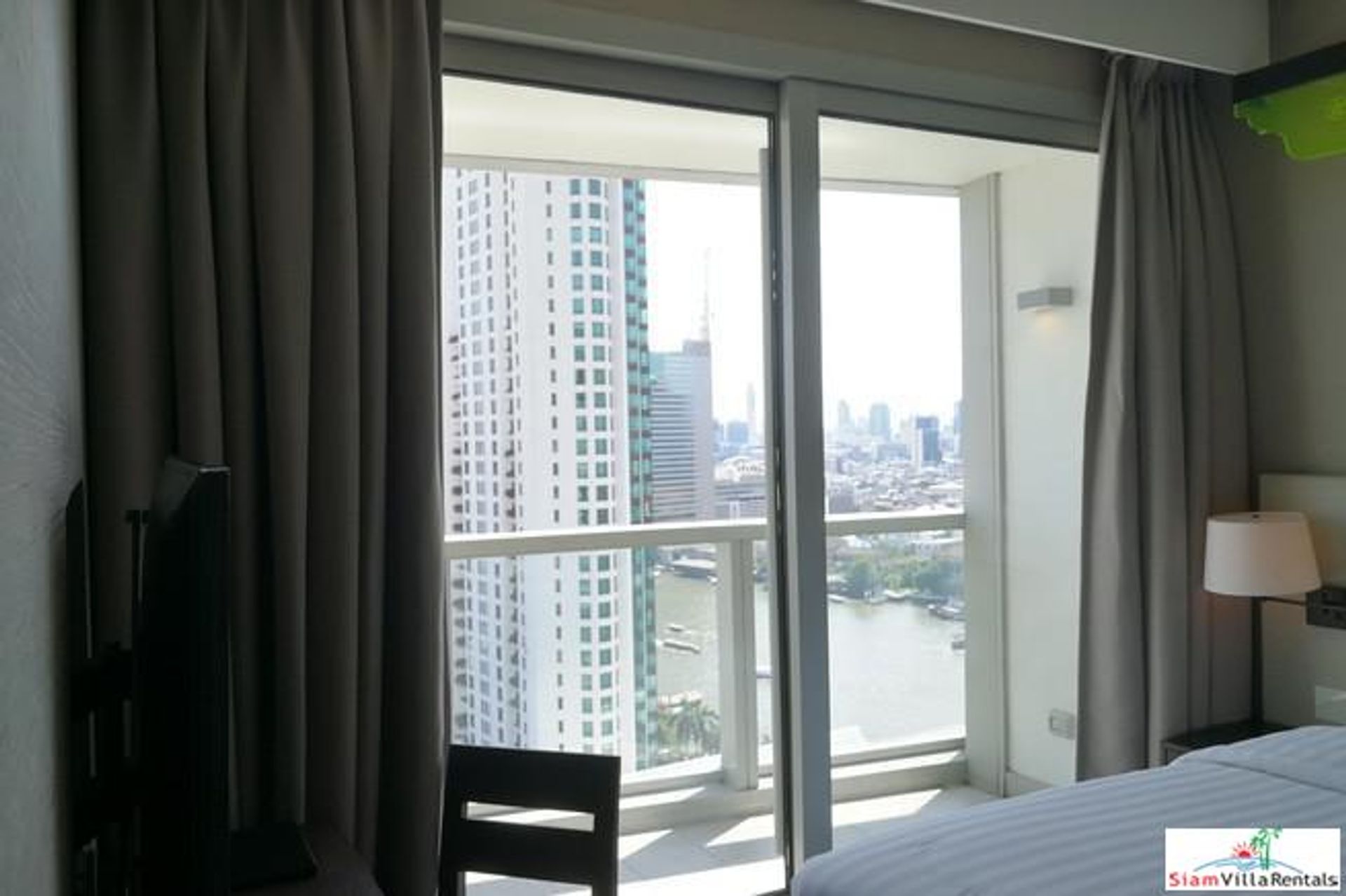 Kondominium w , Krung Thep Maha Nakhon 10828002