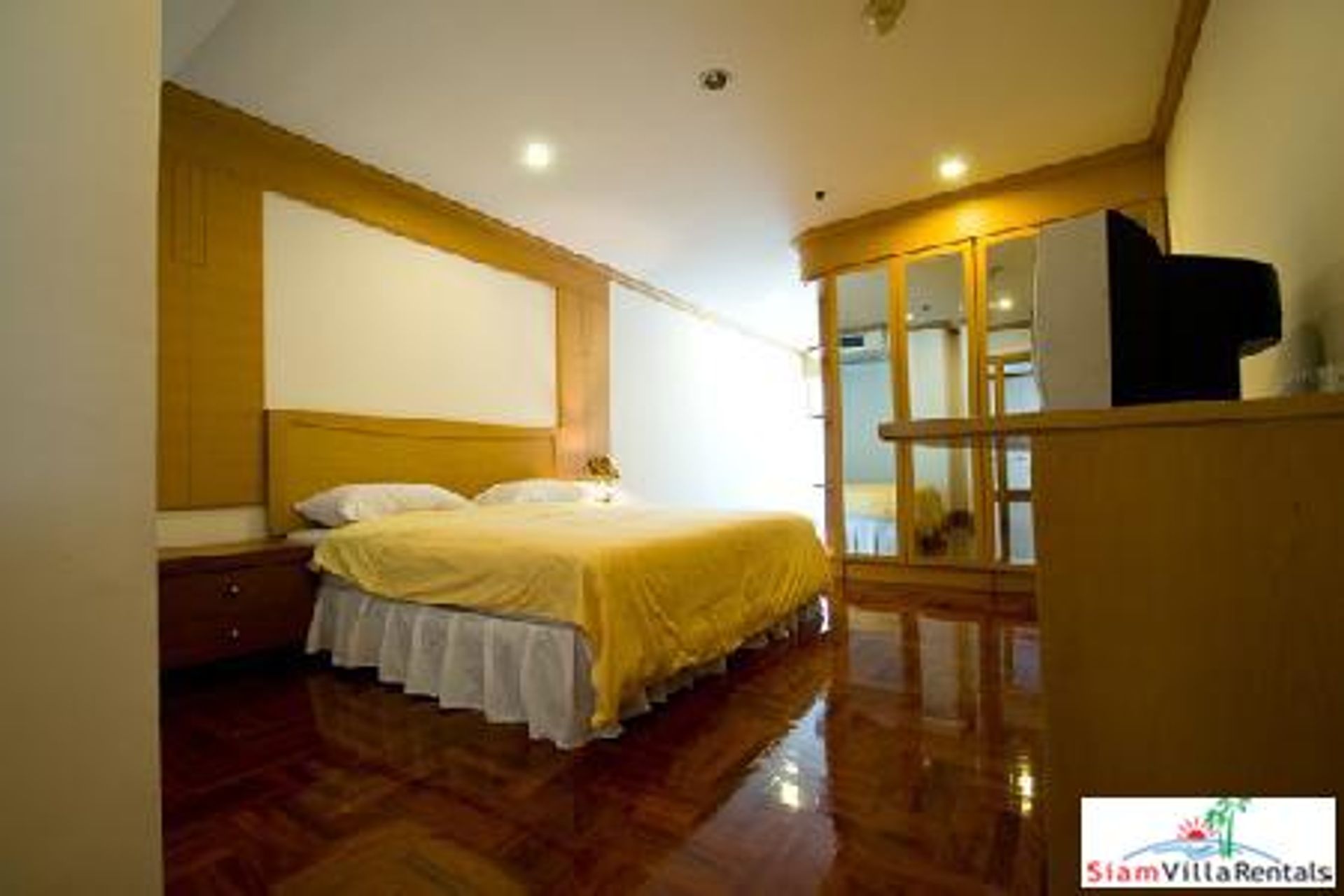 Condominium in Ban Na Lied, Krung Thep Maha Nakhon 10828017