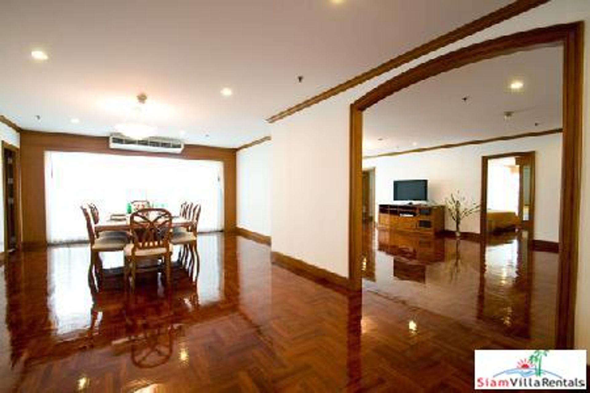 Condominium in Ban Na Lied, Krung Thep Maha Nakhon 10828017