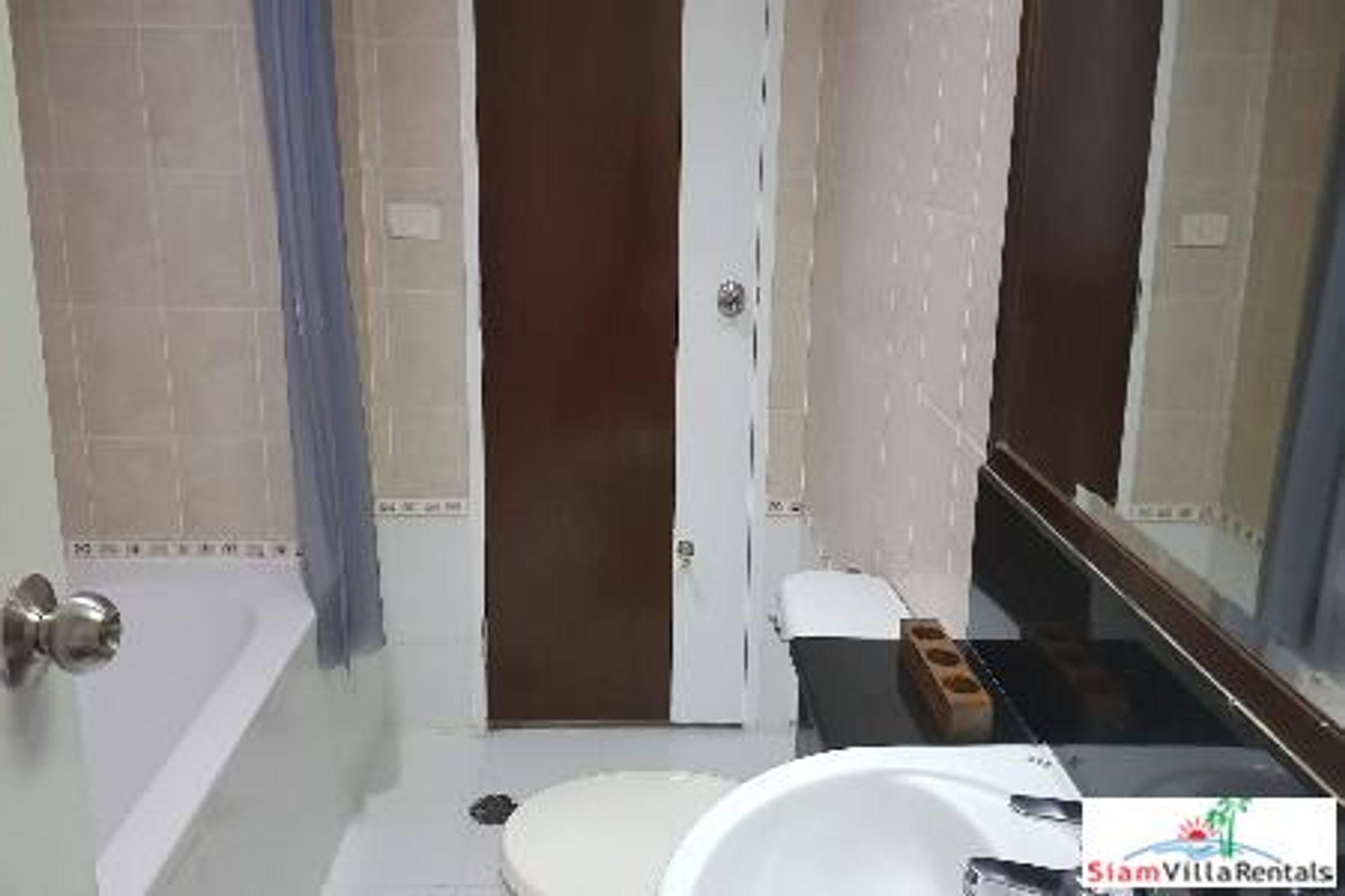 Condominio en Khlong Toei, Krung Thep Maha Nakhon 10828149