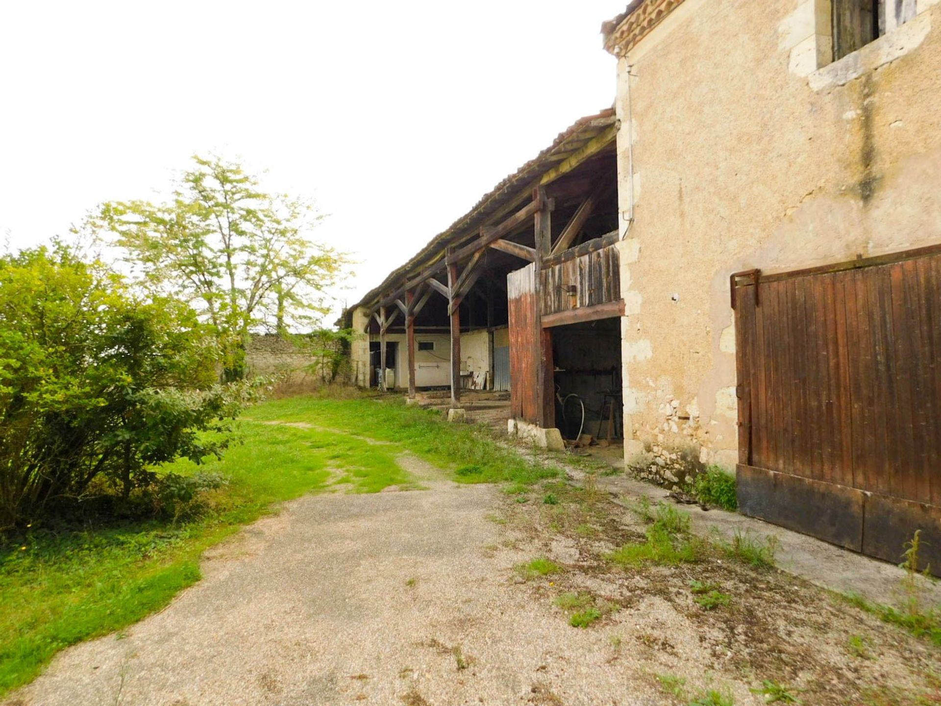 عمارات في Condom, Occitanie 10828201