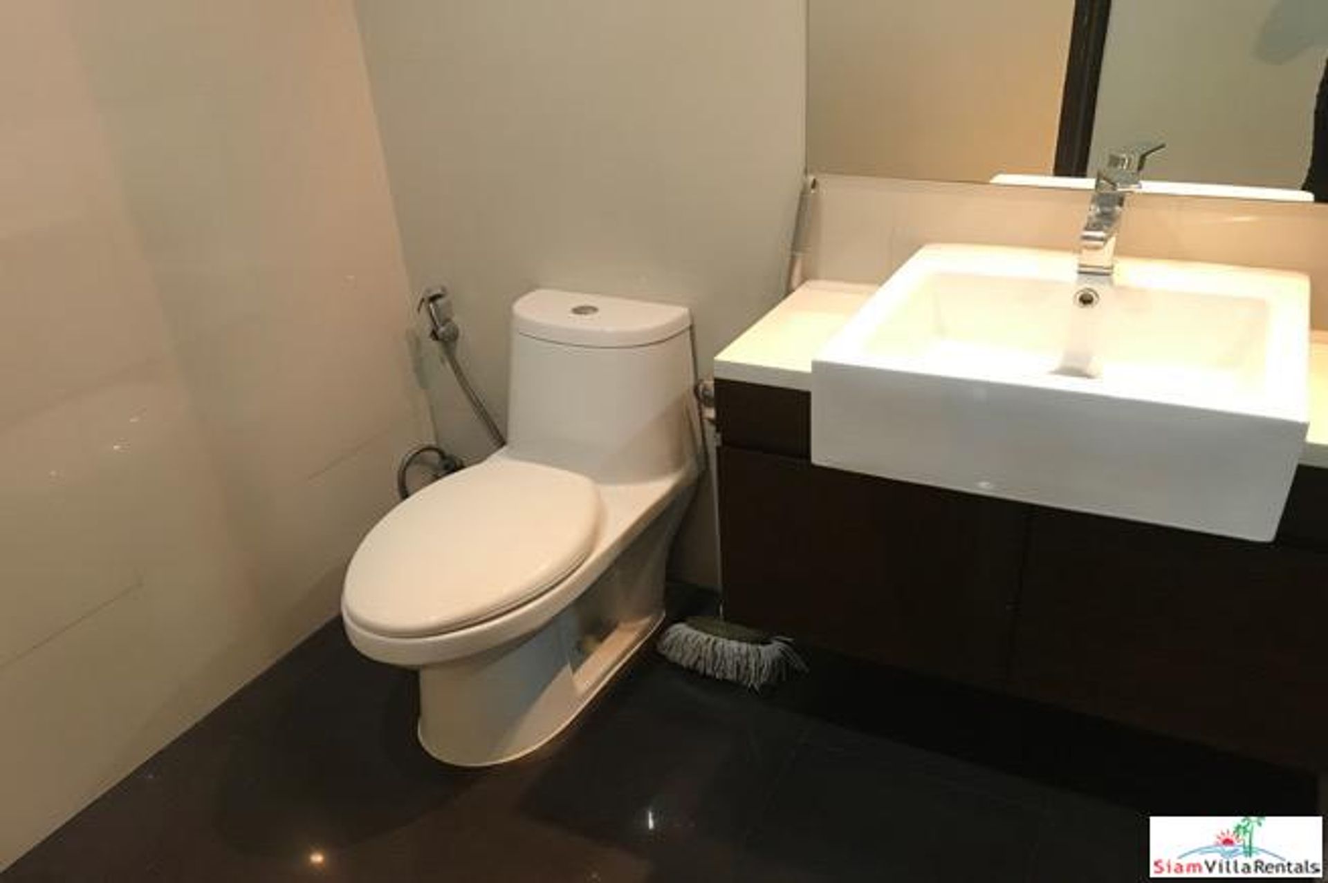 Condominium in , Krung Thep Maha Nakhon 10828227