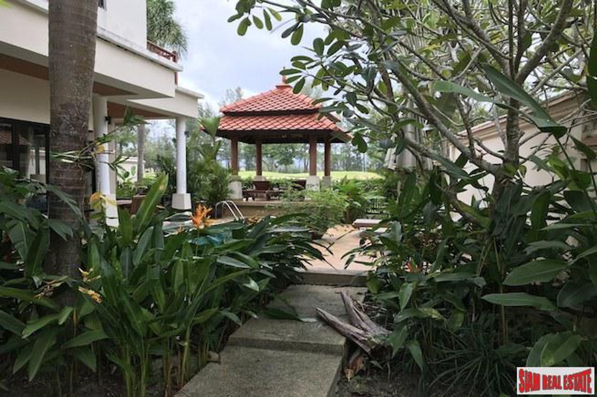 House in Tambon Choeng Thale, Chang Wat Phuket 10828247