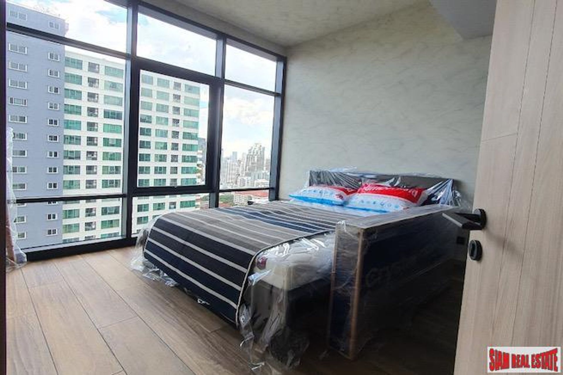 Condominium in , Krung Thep Maha Nakhon 10828374