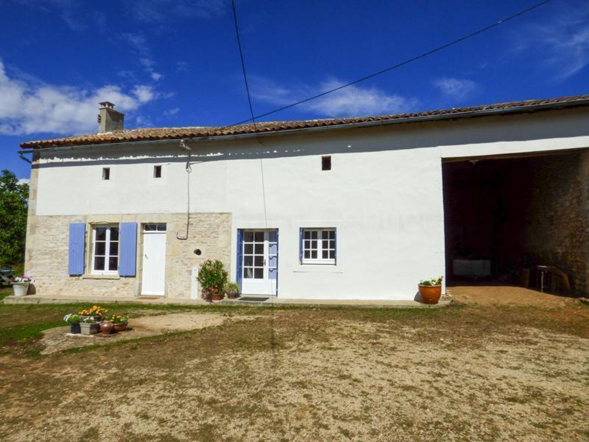 casa en Sauzé-Vaussais, Nouvelle-Aquitaine 10828737