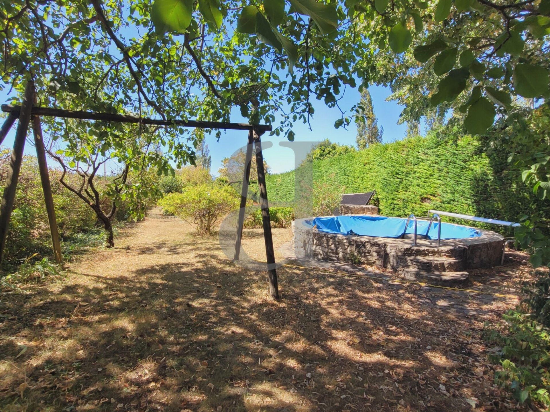 房子 在 La Bégude-de-Mazenc, Auvergne-Rhône-Alpes 10828754