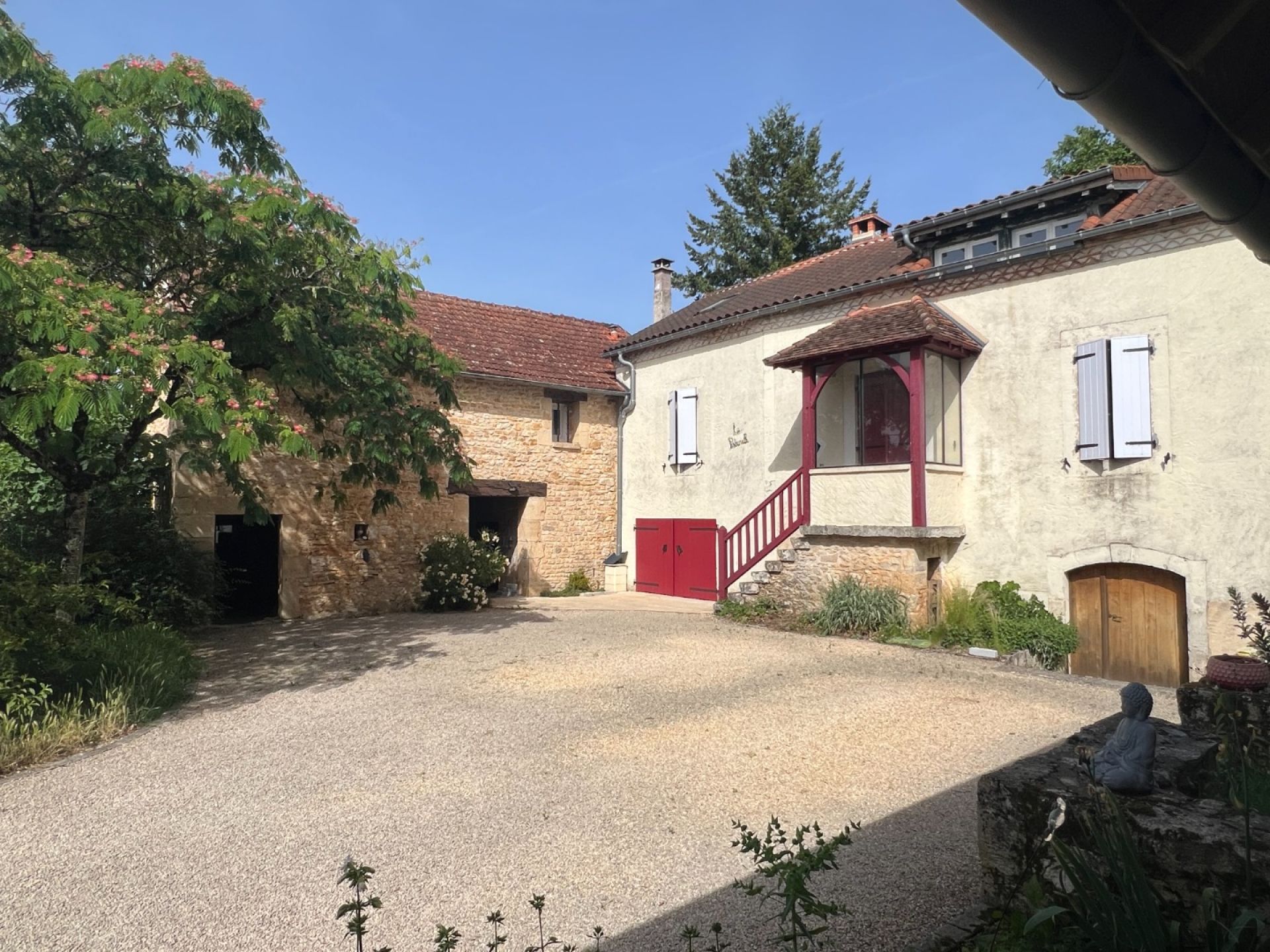 بيت في Saint-Priest-les-Fougeres, Nouvelle-Aquitaine 10829063