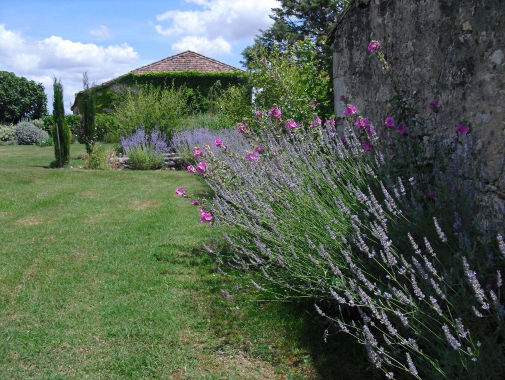 casa no Duras, Nouvelle-Aquitaine 10829225