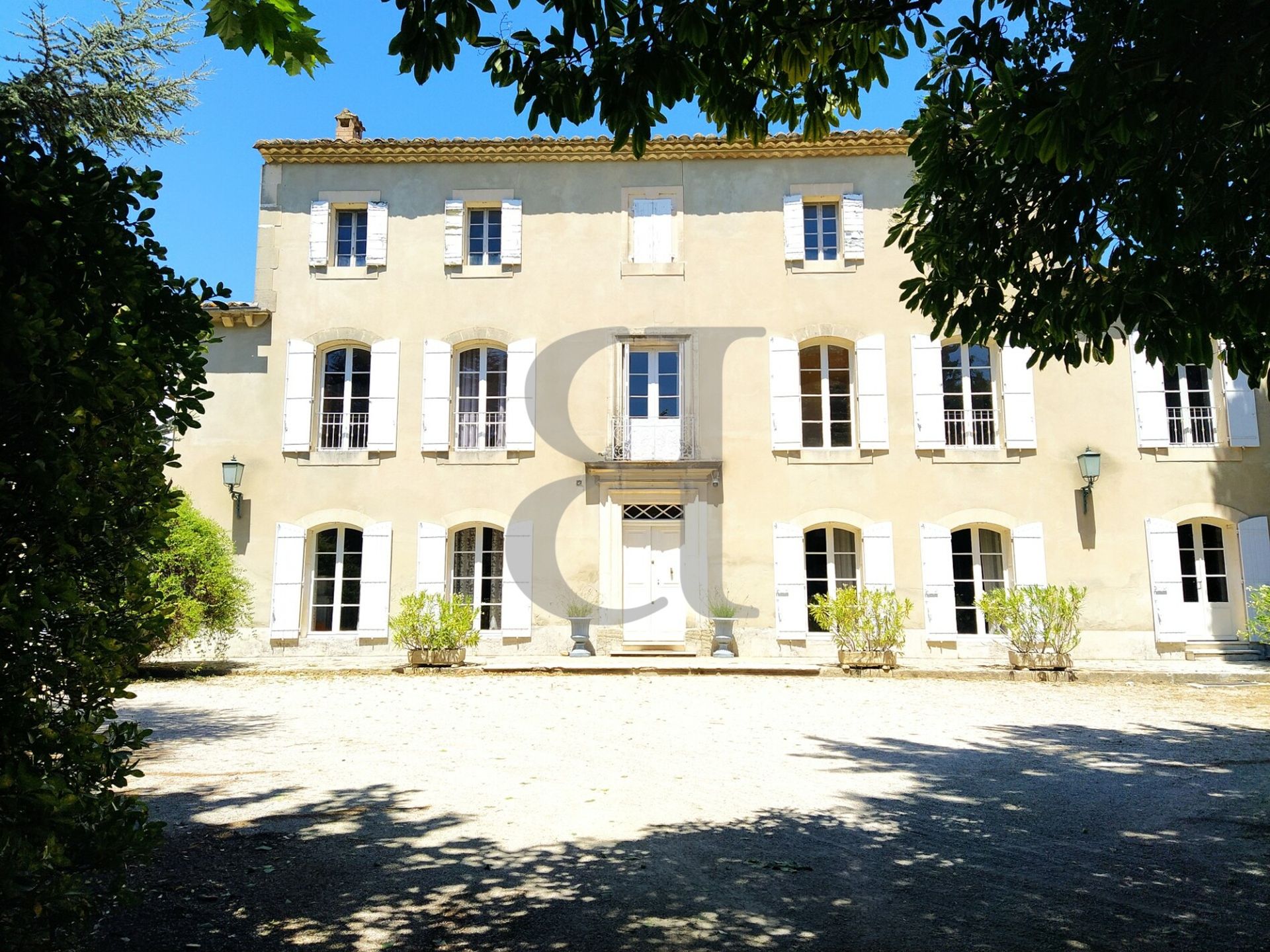 آخر في L'Isle-sur-la-Sorgue, Provence-Alpes-Cote d'Azur 10829236