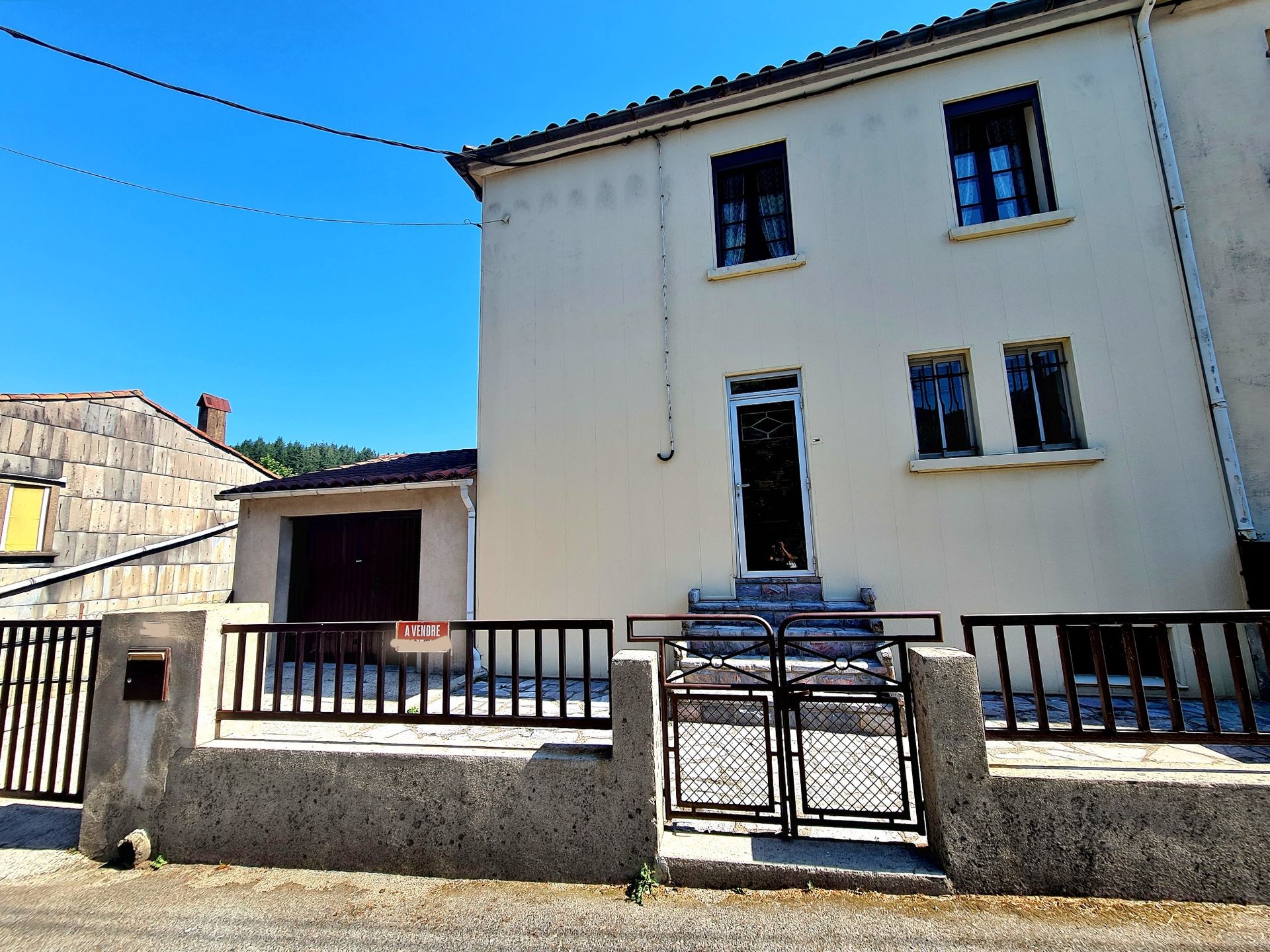 rumah dalam Saint-Pons-de-Thomières, Occitanie 10829260