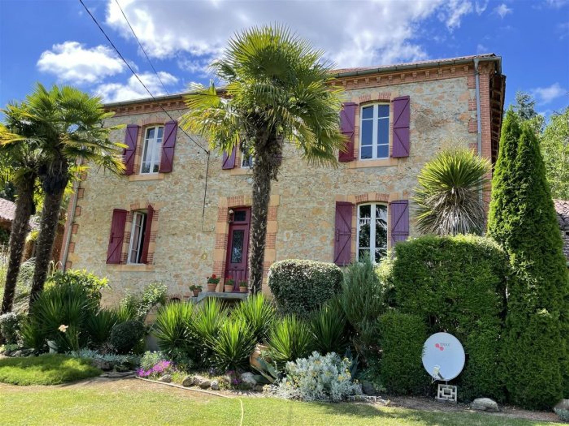 casa no Boulogne-sur-Gesse, Occitânia 10829275