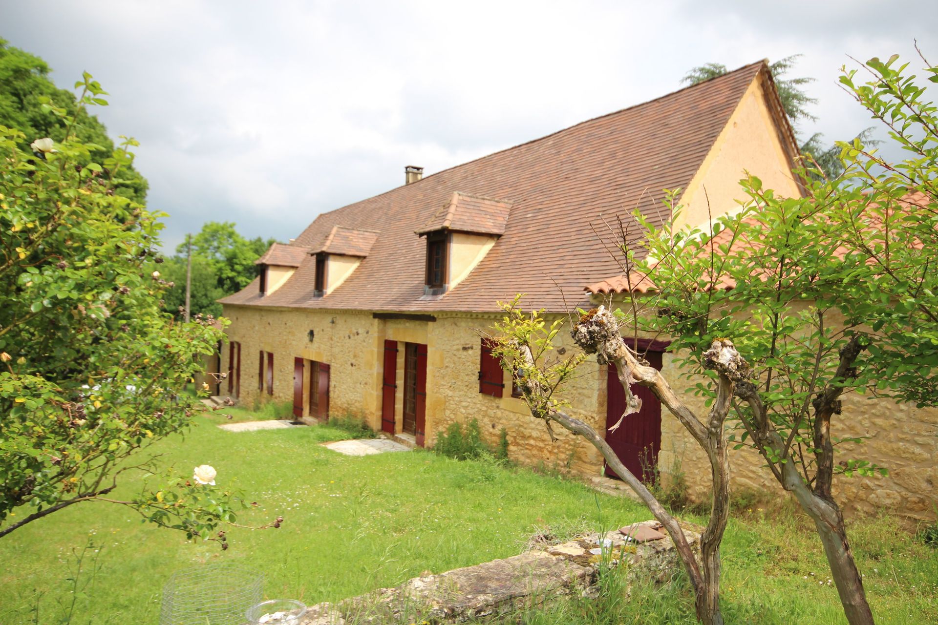 Dom w Beaumont-du-Perigord, Nouvelle-Aquitaine 10829289