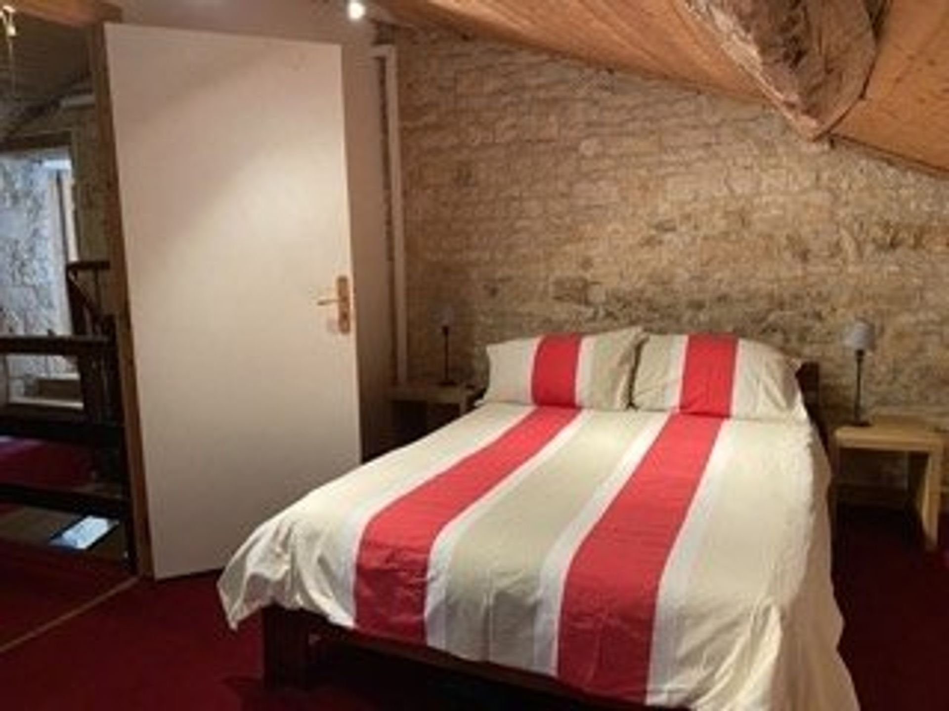 Huis in Lorigné, Nouvelle-Aquitaine 10829308