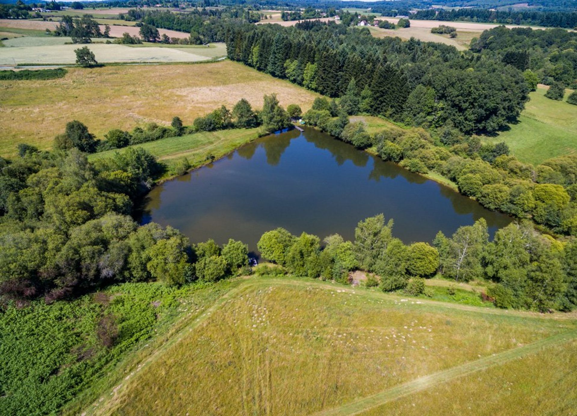 casa en Saint-Priest-les-Fougeres, Nouvelle-Aquitaine 10829312