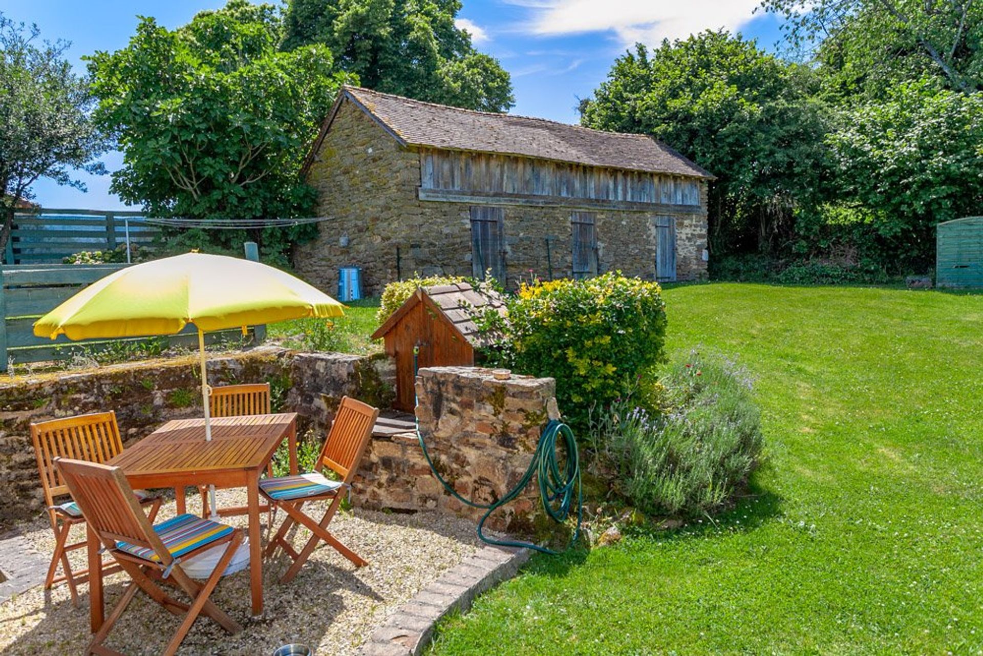 casa en Saint-Priest-les-Fougères, Nueva Aquitania 10829312