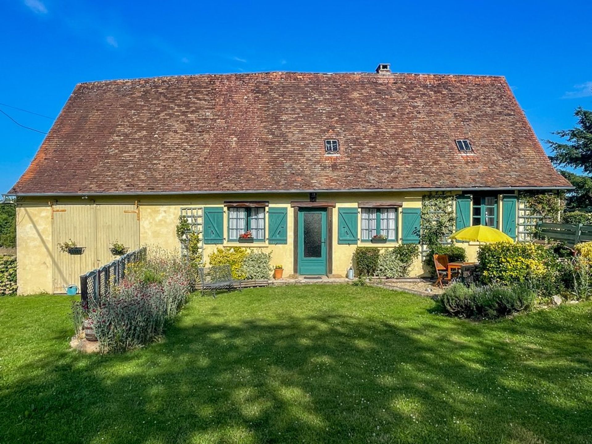 casa en Saint-Priest-les-Fougères, Nueva Aquitania 10829312