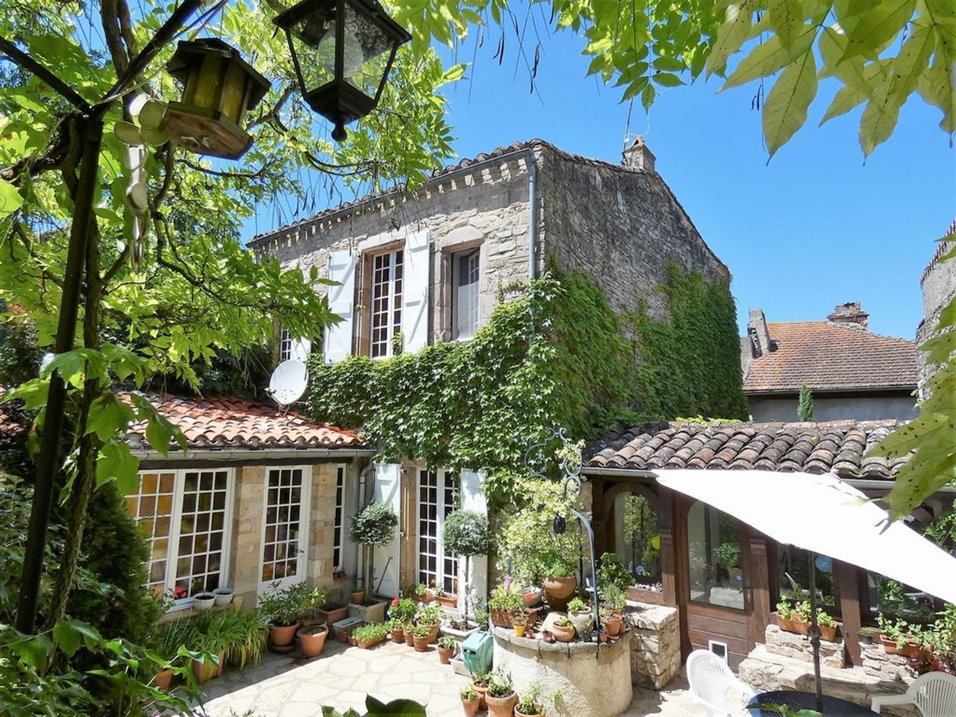 casa en Cordes-sur-Ciel, Occitanie 10829314